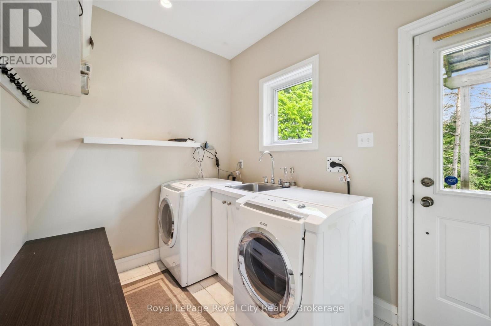 












159 CARTER ROAD

,
Puslinch,




Ontario
N0B2J0

