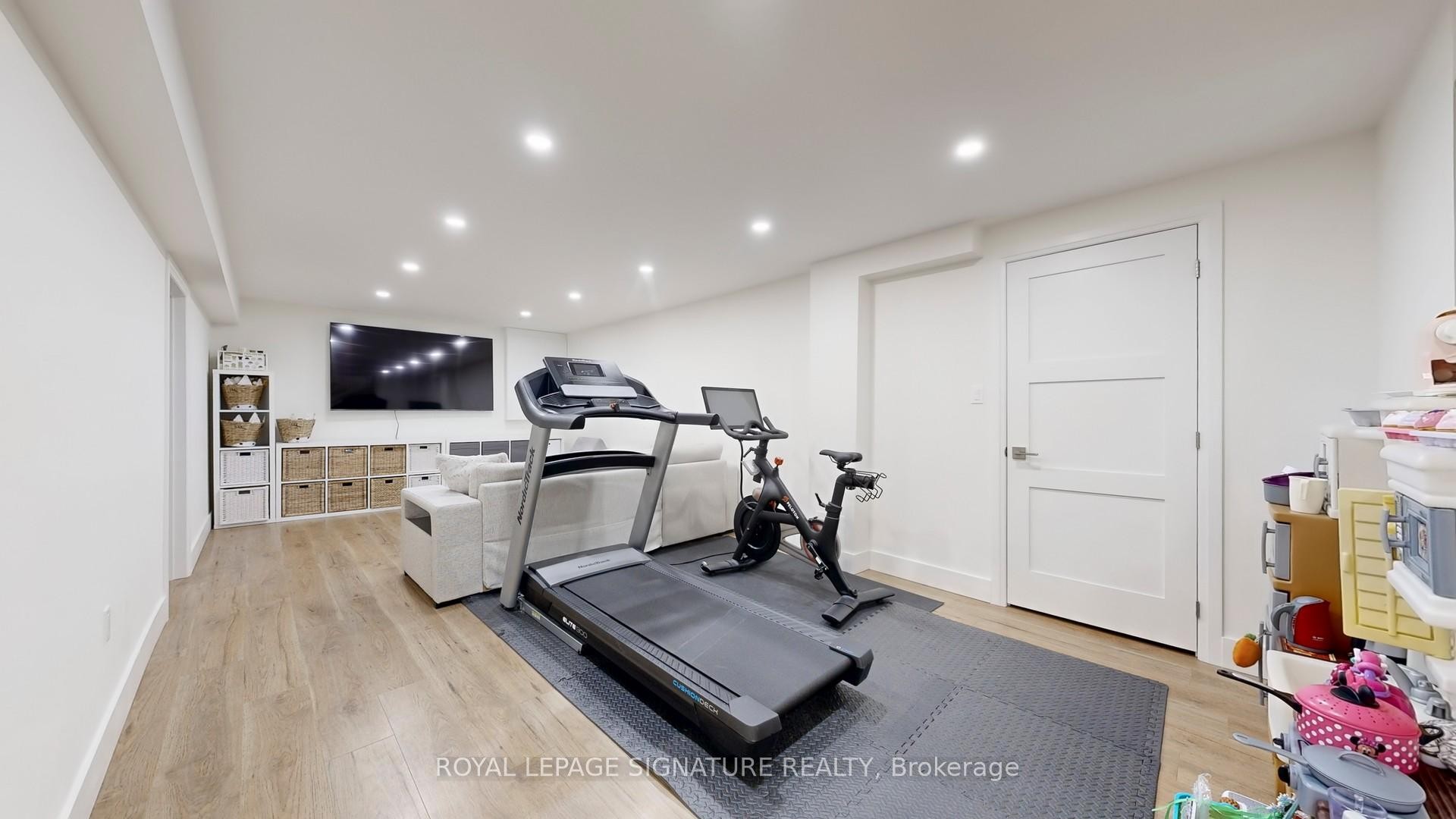 









3


Freeman

Road,
Markham,




ON
L3P 4E9

