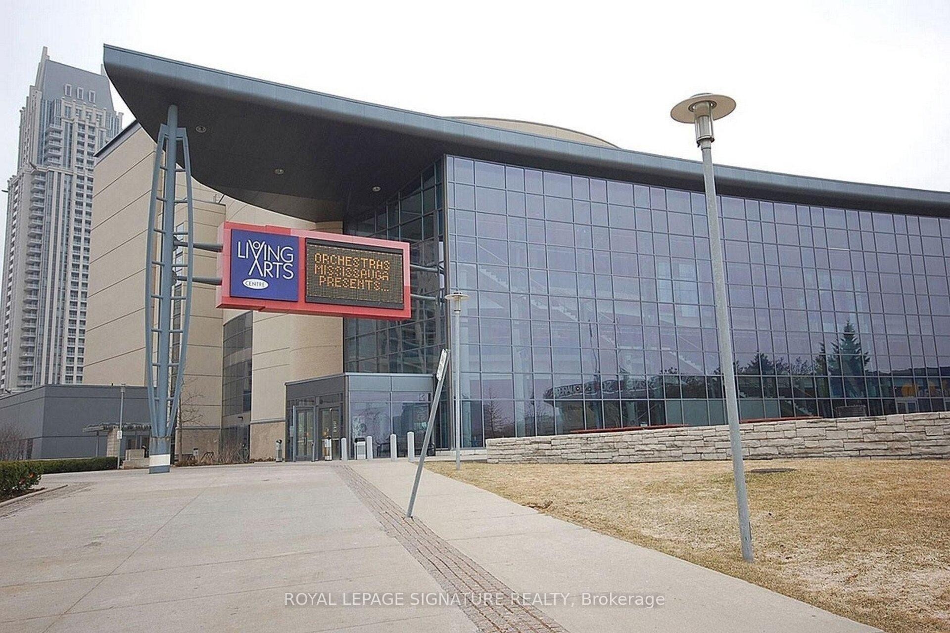 









330


Burnhamthorpe

Road West, 1402,
Mississauga,




ON
L5B 0E1

