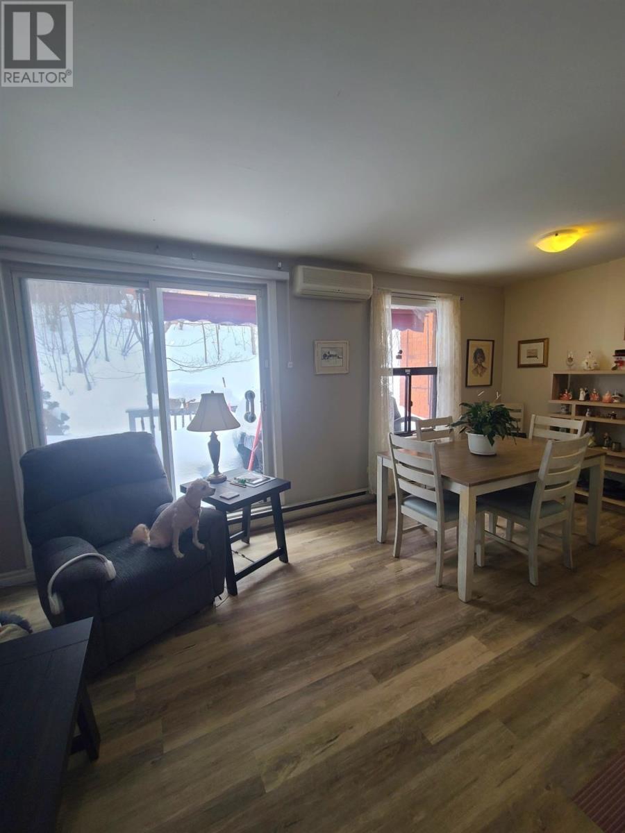 












8 Capital PL

,
Elliot Lake,




Ontario
P5A1P8

