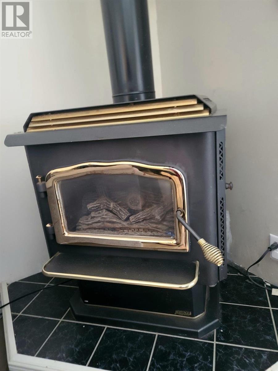 












8 Capital PL

,
Elliot Lake,




Ontario
P5A1P8

