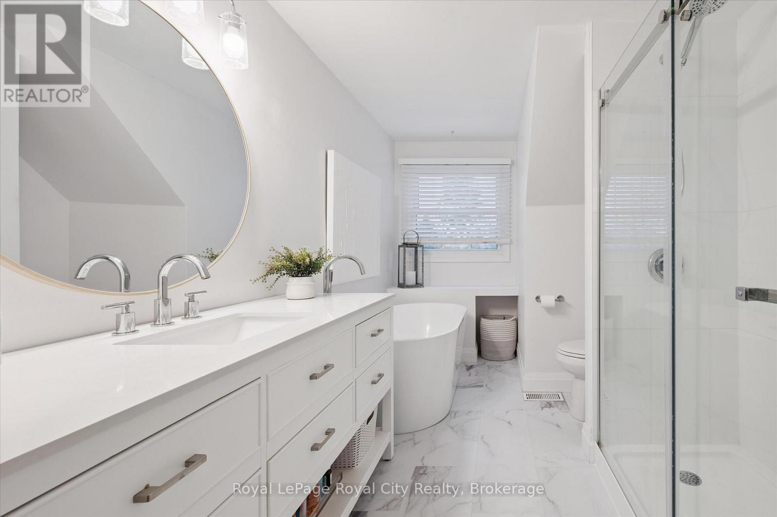 












60 HANDS DRIVE

,
Guelph (Kortright East),




Ontario
N1G3H3

