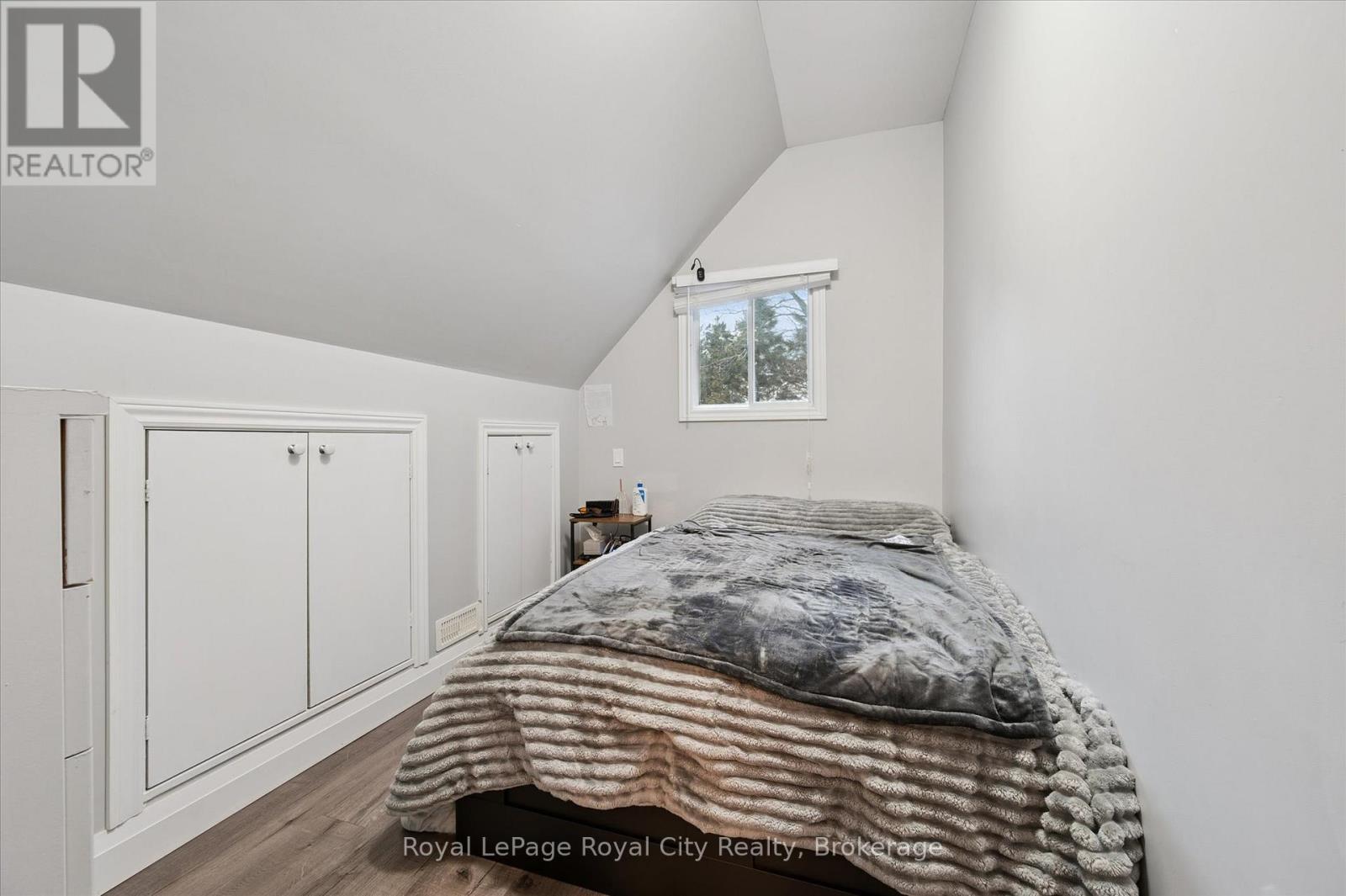 












60 HANDS DRIVE

,
Guelph (Kortright East),




Ontario
N1G3H3

