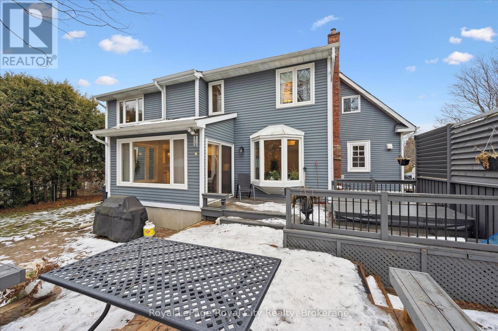 












60 HANDS DRIVE

,
Guelph (Kortright East),




Ontario
N1G3H3

