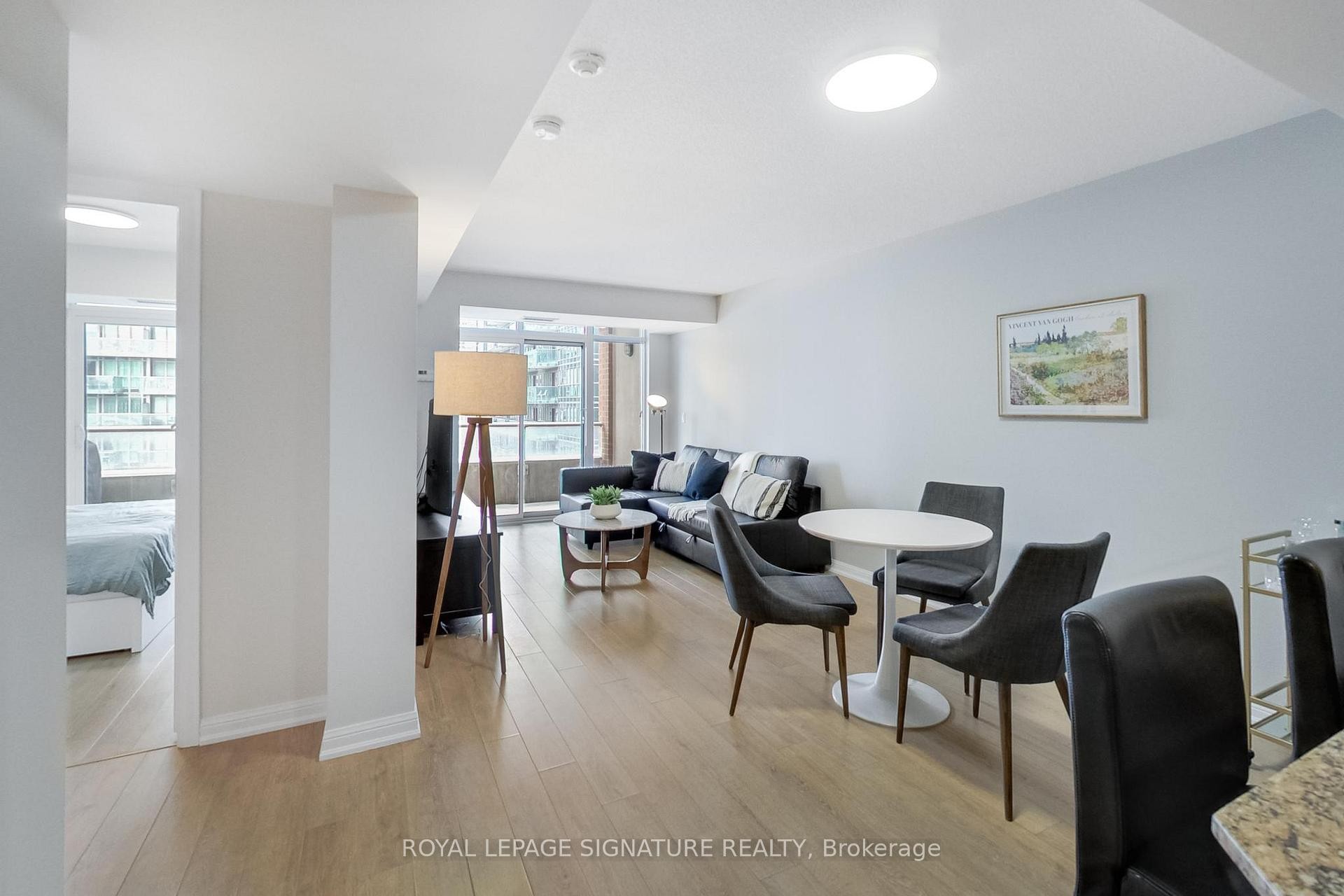 









85


East Liberty

Street, 1016,
Toronto,




ON
M6K 3R4

