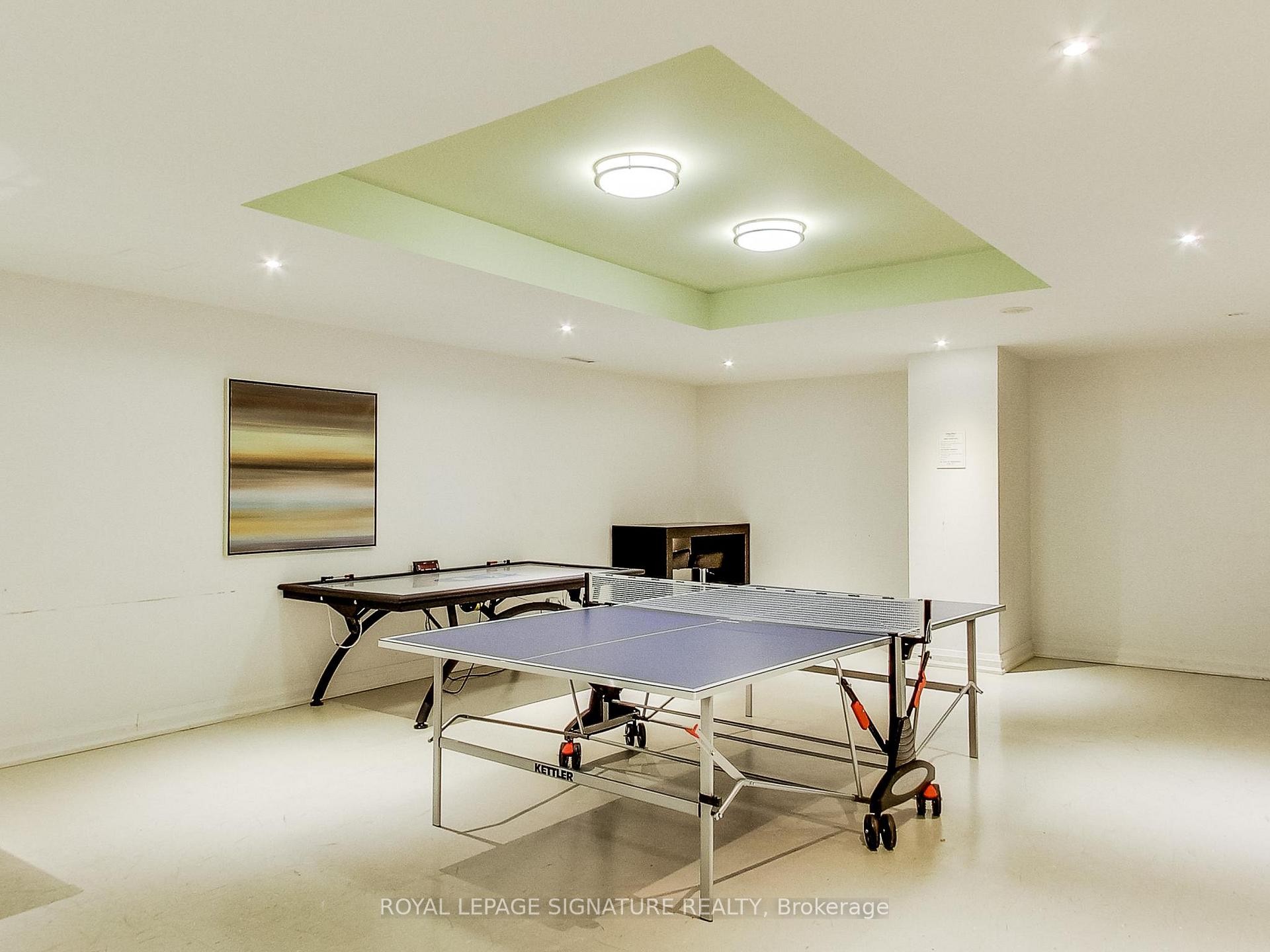 









85


East Liberty

Street, 1016,
Toronto,




ON
M6K 3R4

