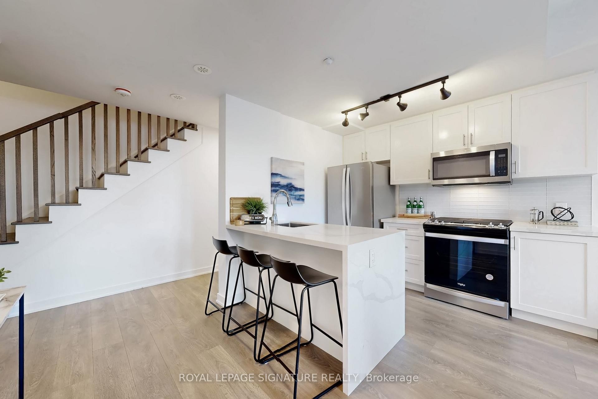 









1455


O'Connor

Drive, 1,
Toronto,




ON
M4B 2V5

