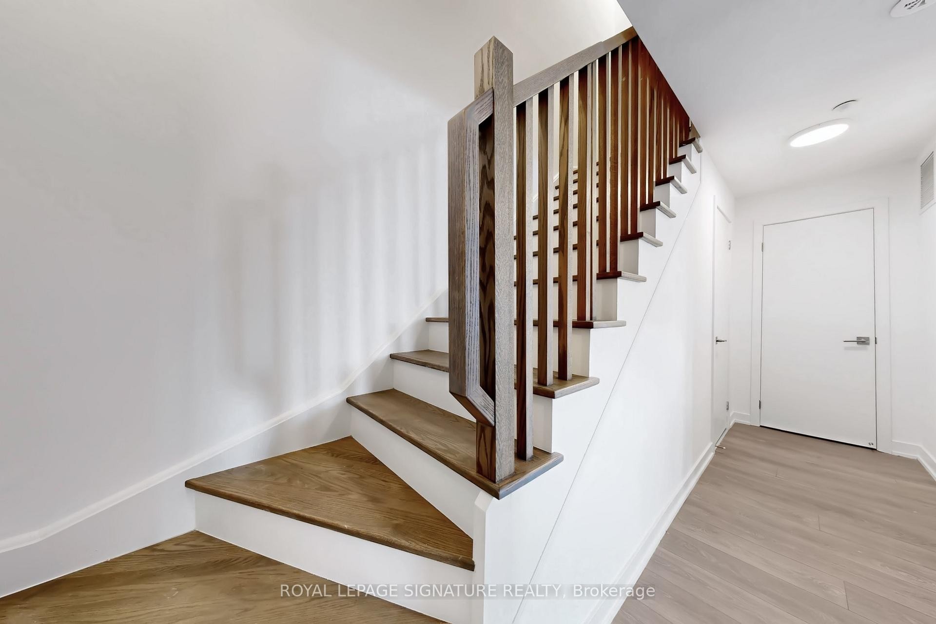 









1455


O'Connor

Drive, 1,
Toronto,




ON
M4B 2V5

