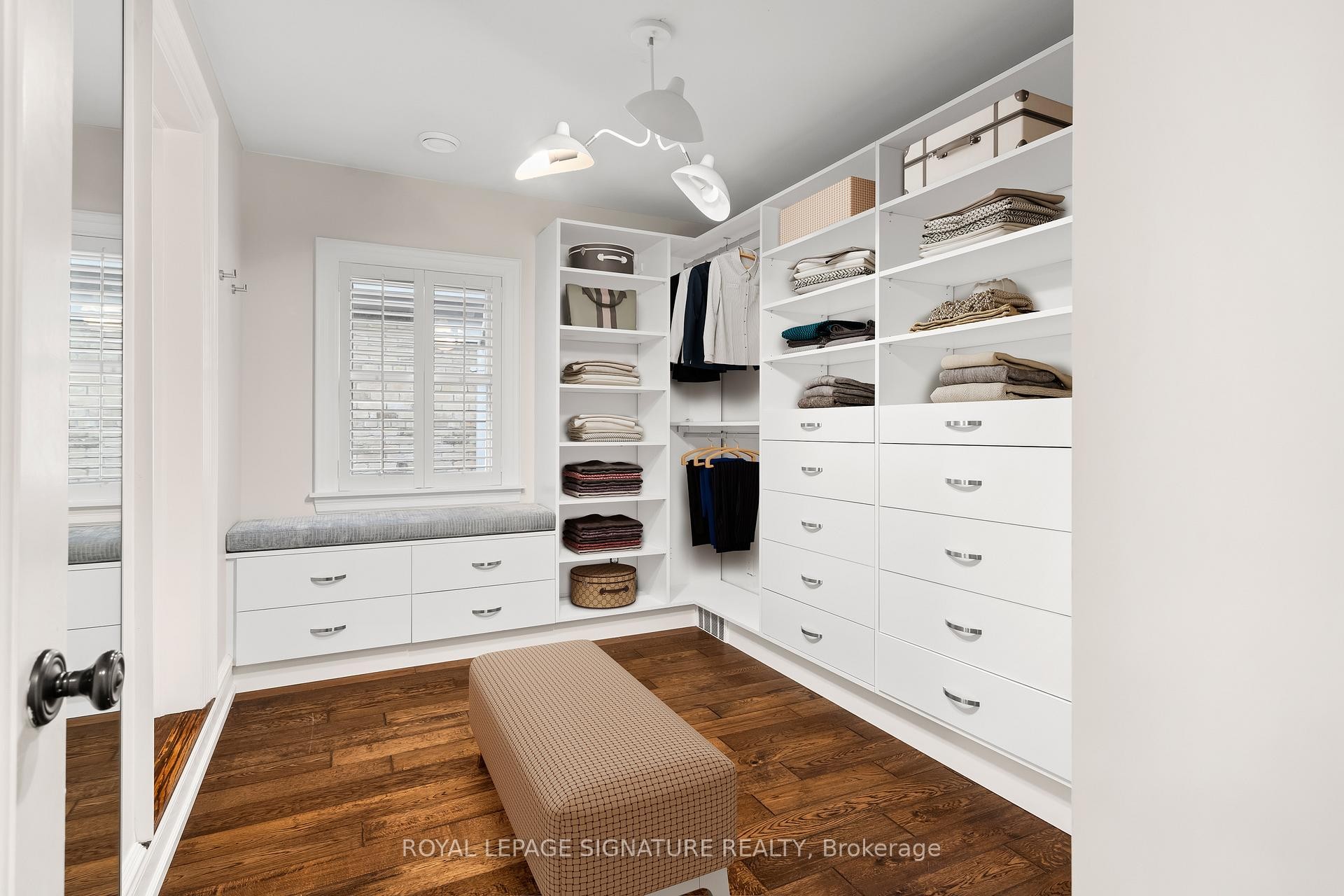 









26


Buckingham

Avenue,
Toronto,




ON
M4N 1R2

