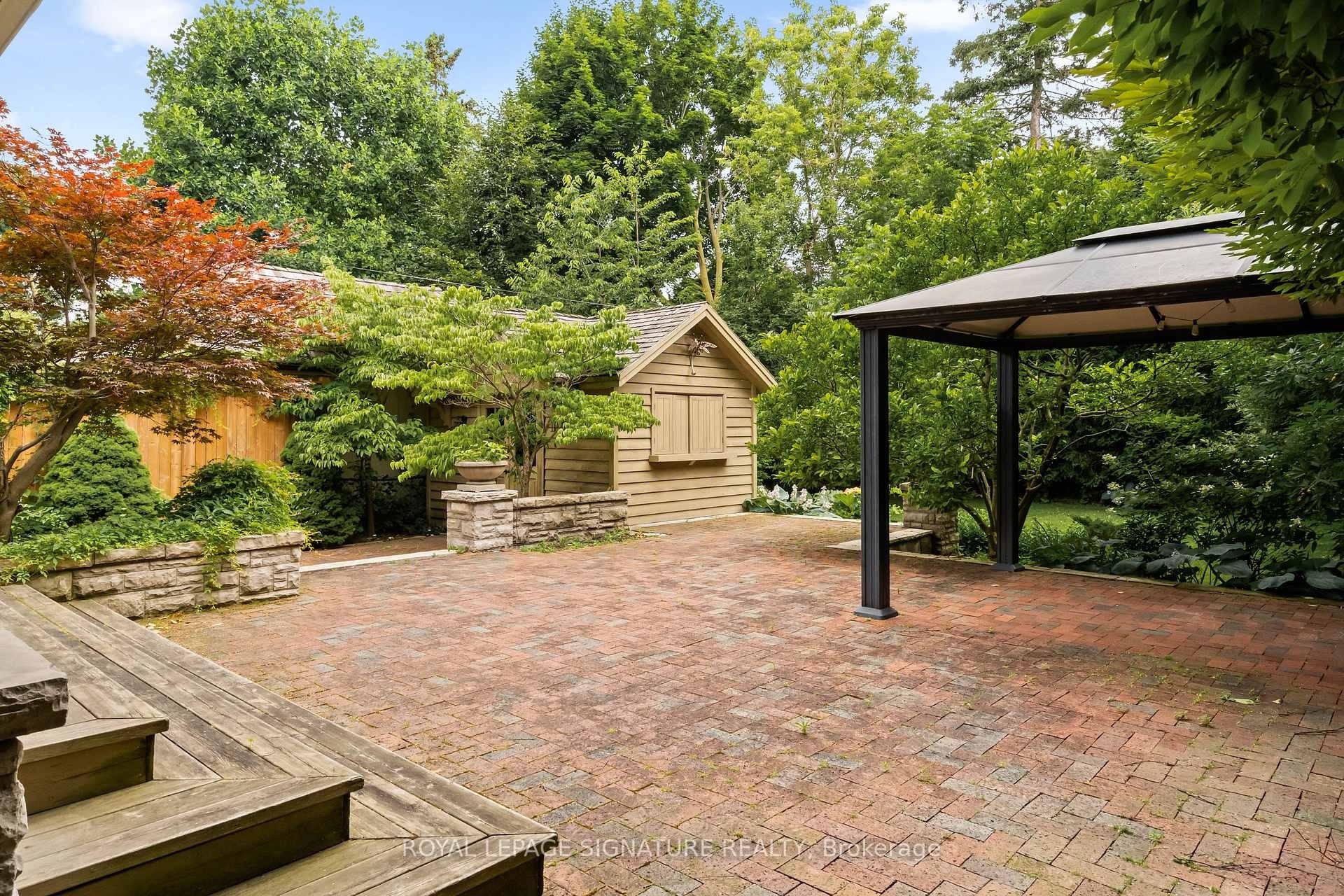 









26


Buckingham

Avenue,
Toronto,




ON
M4N 1R2

