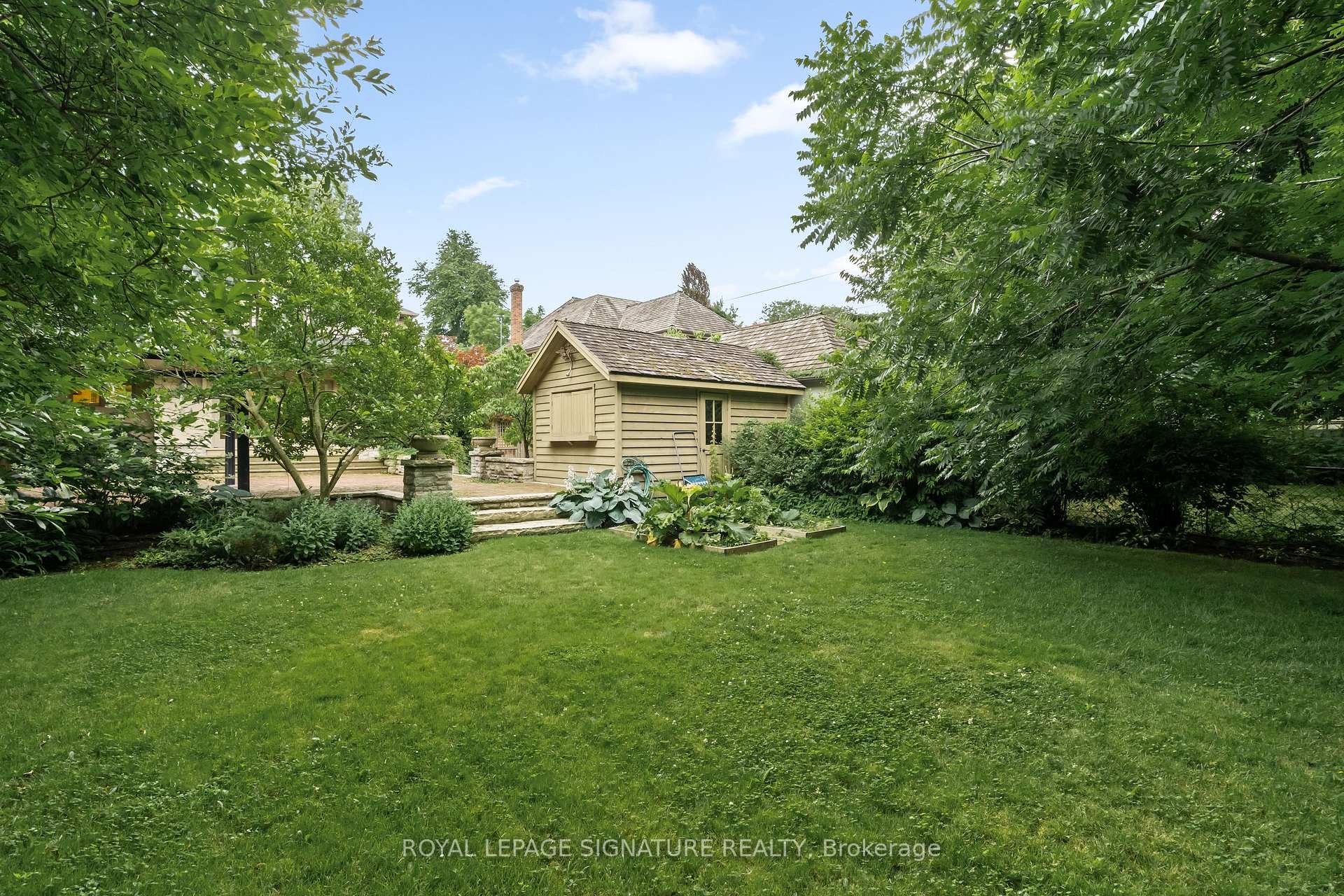 









26


Buckingham

Avenue,
Toronto,




ON
M4N 1R2

