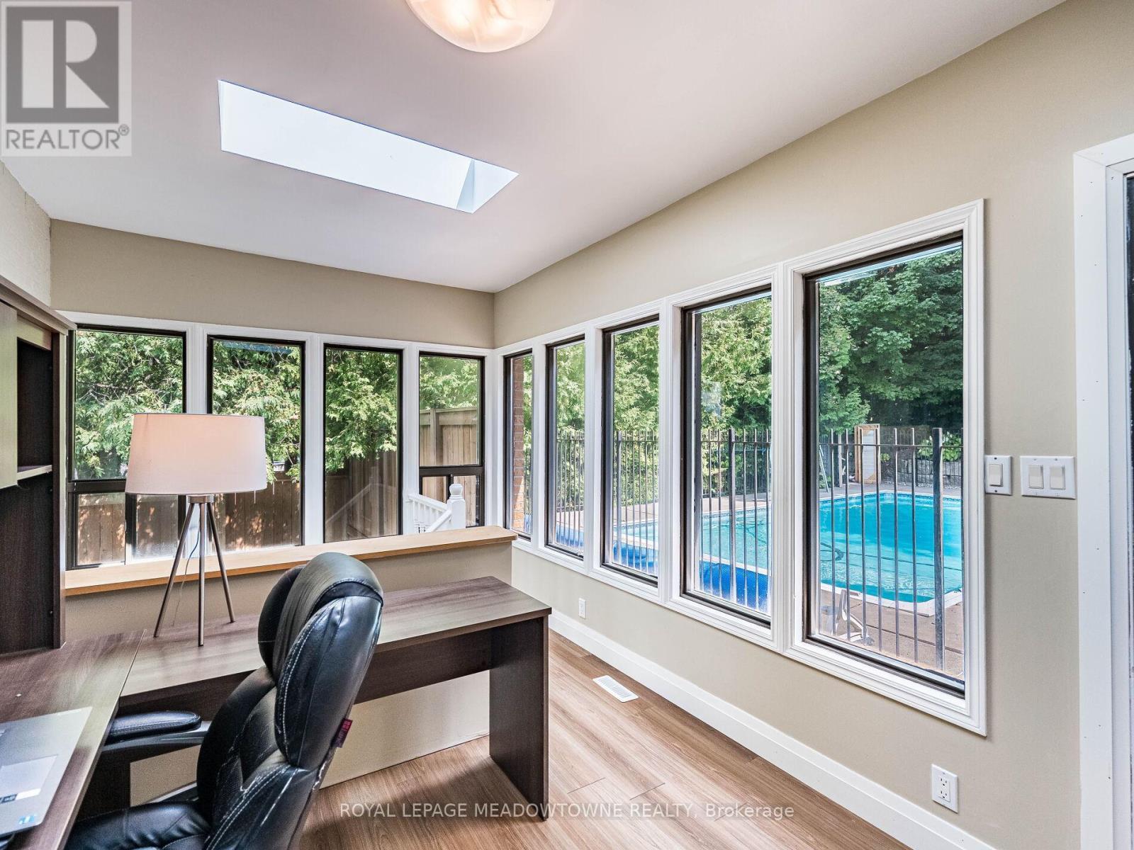 












40 HILLTOP DRIVE

,
Caledon,




Ontario
L7C1H6

