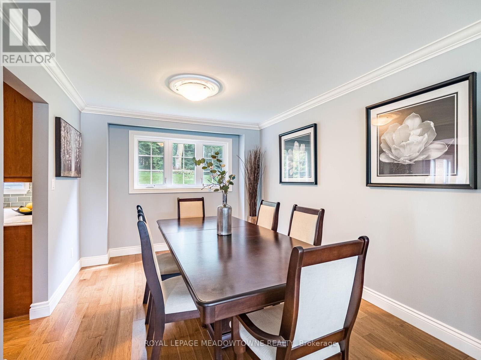 












40 HILLTOP DRIVE

,
Caledon,




Ontario
L7C1H6

