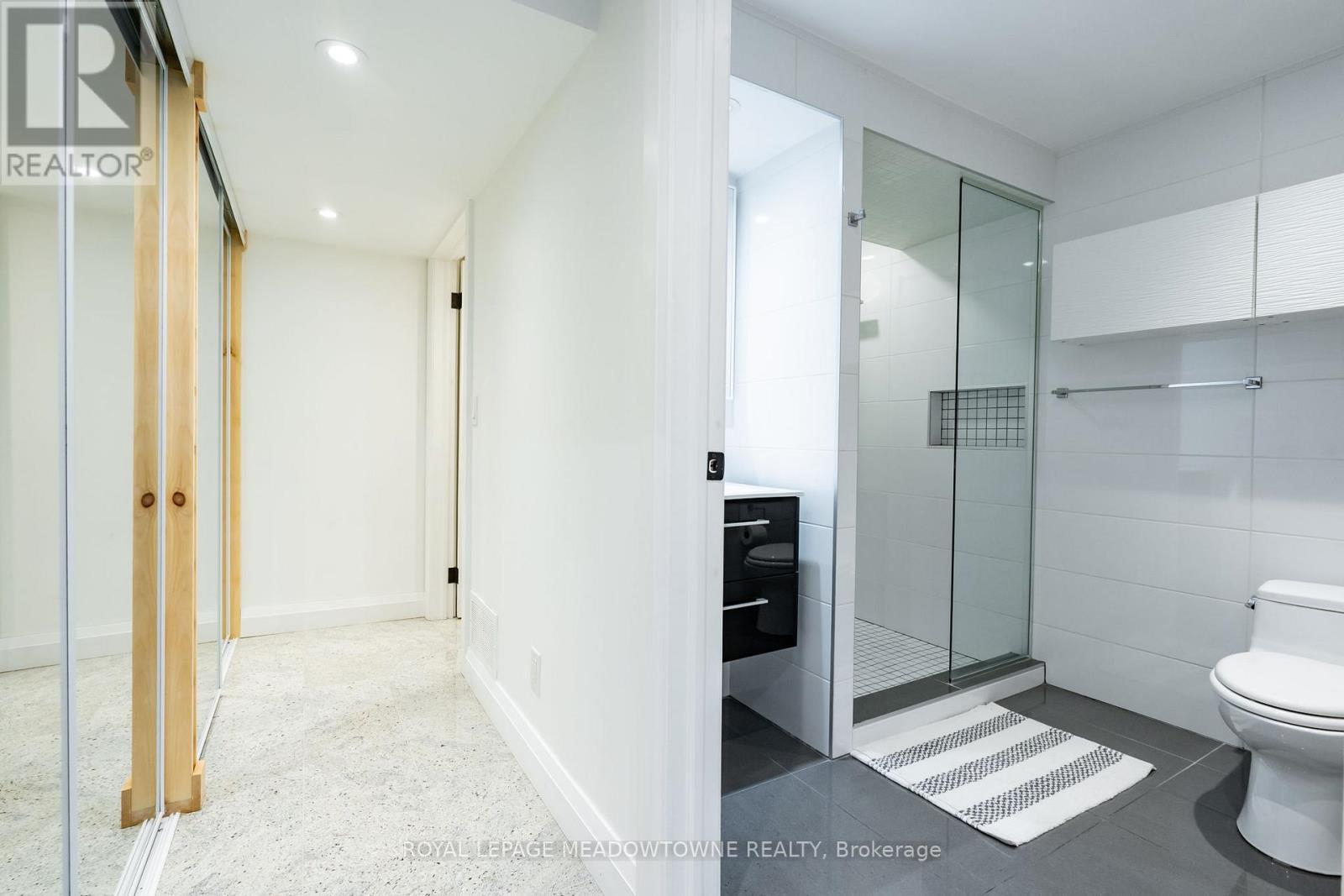 












26 EMPEROR DRIVE

,
Brampton,




Ontario
L6P1X5

