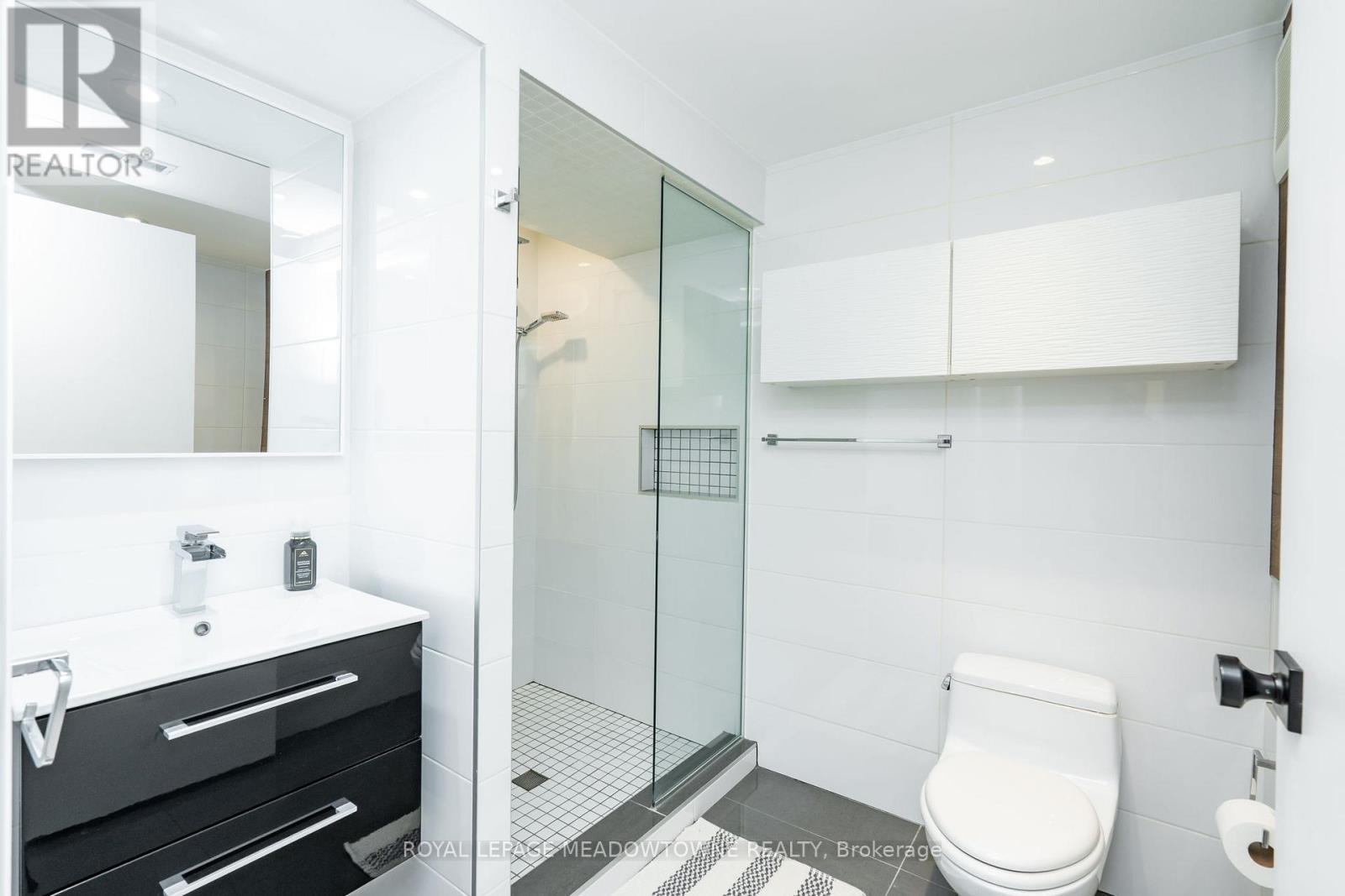 












26 EMPEROR DRIVE

,
Brampton,




Ontario
L6P1X5

