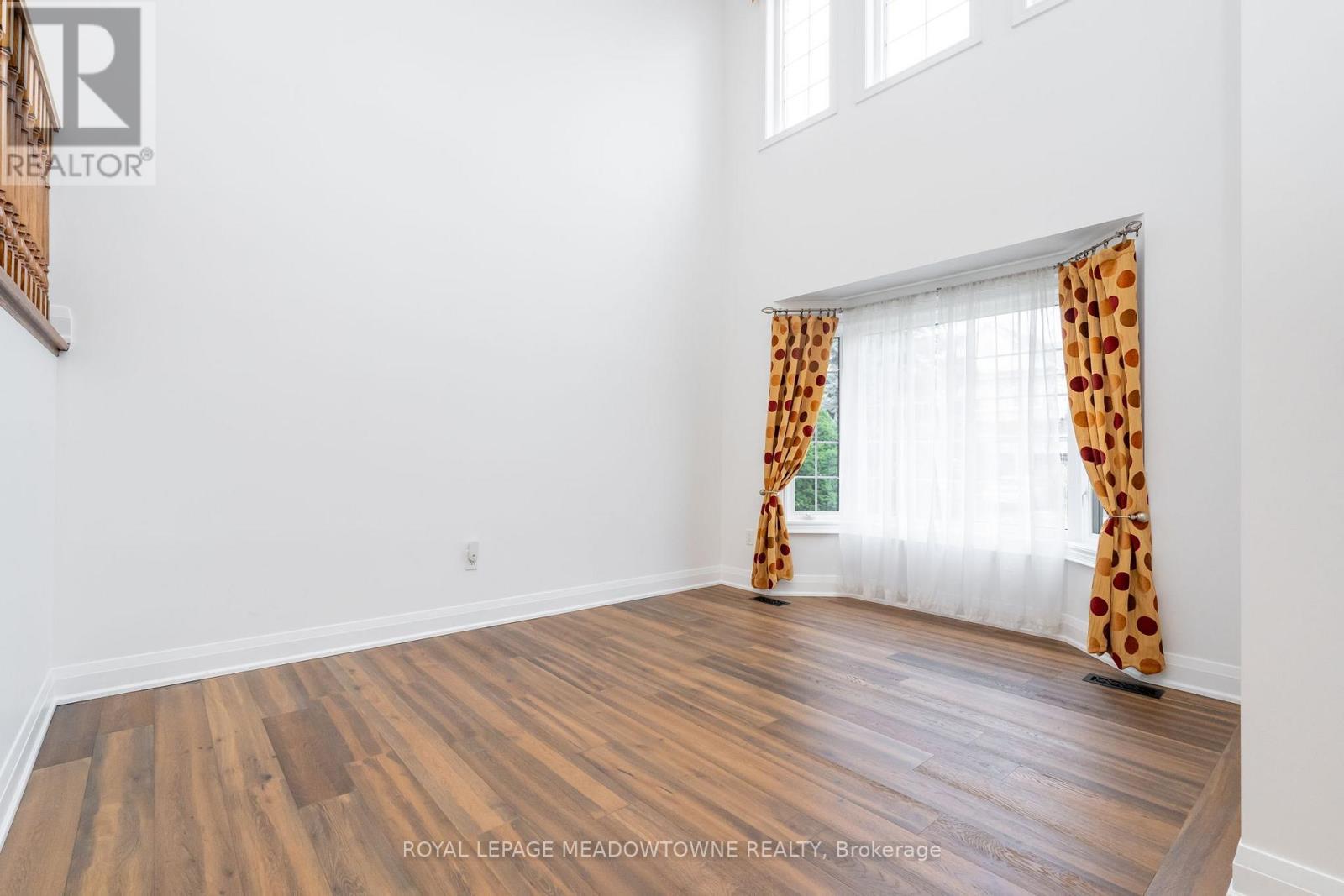 












26 EMPEROR DRIVE

,
Brampton,




Ontario
L6P1X5

