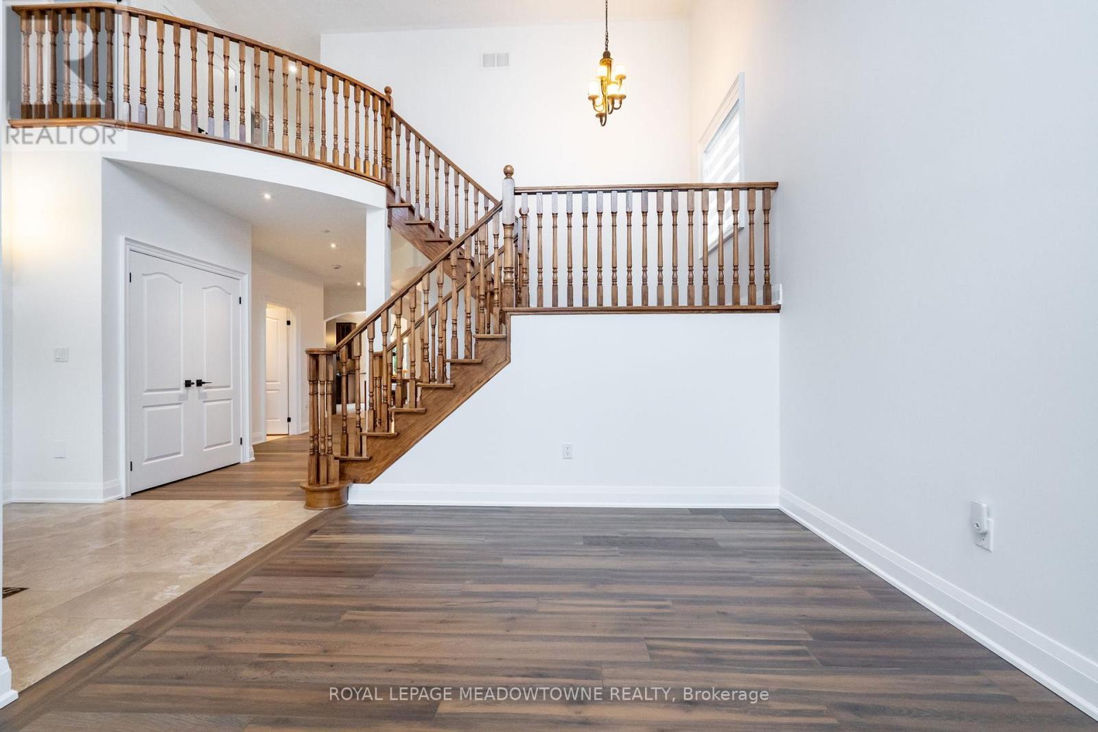 












26 EMPEROR DRIVE

,
Brampton,




Ontario
L6P1X5

