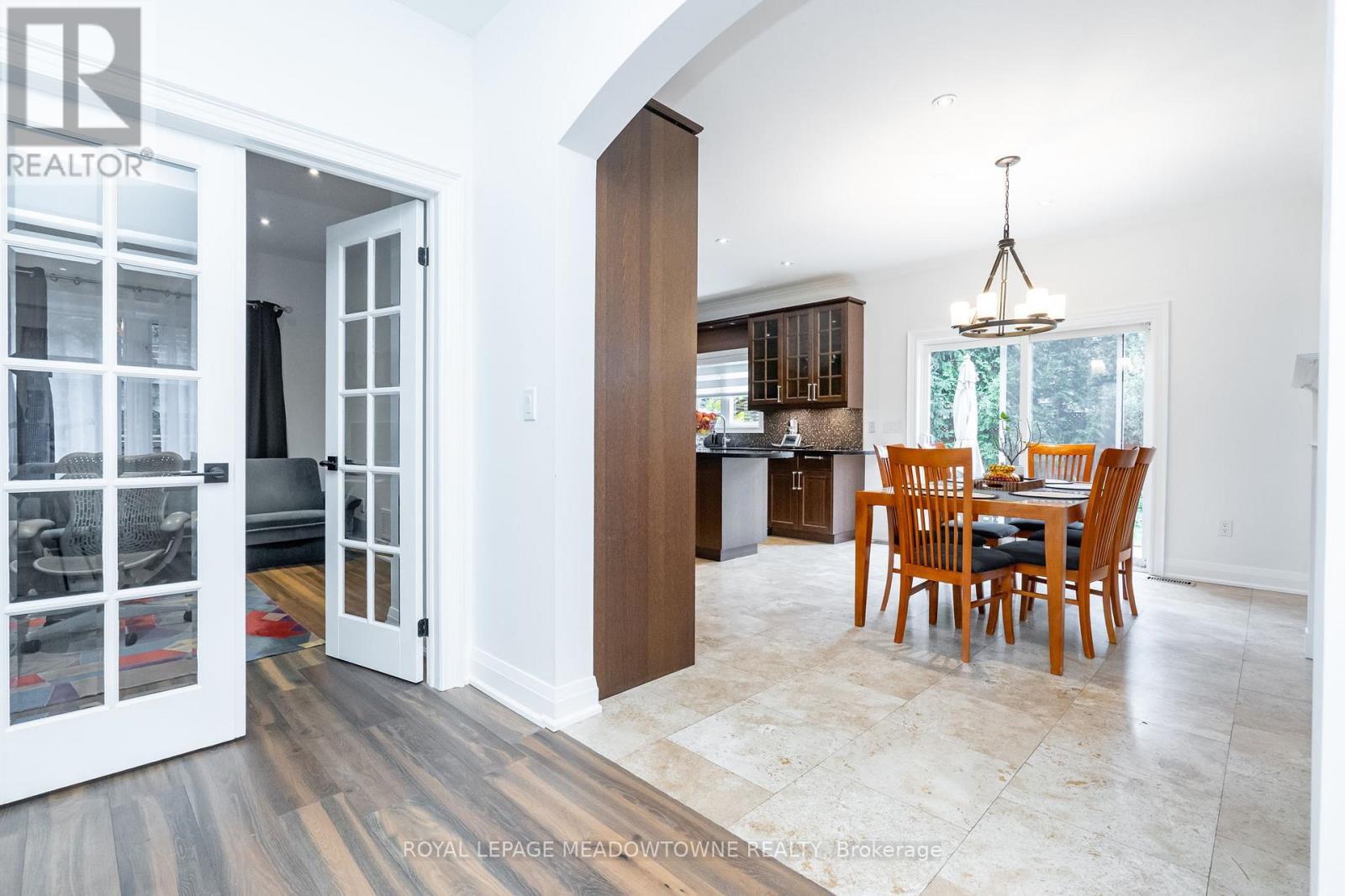 












26 EMPEROR DRIVE

,
Brampton,




Ontario
L6P1X5

