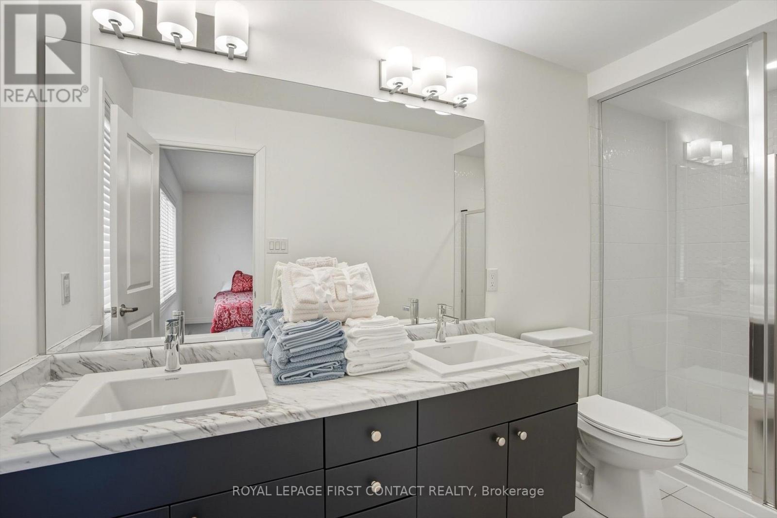 












69 KIRKWOOD WAY

,
Barrie,




Ontario
L9J0K7

