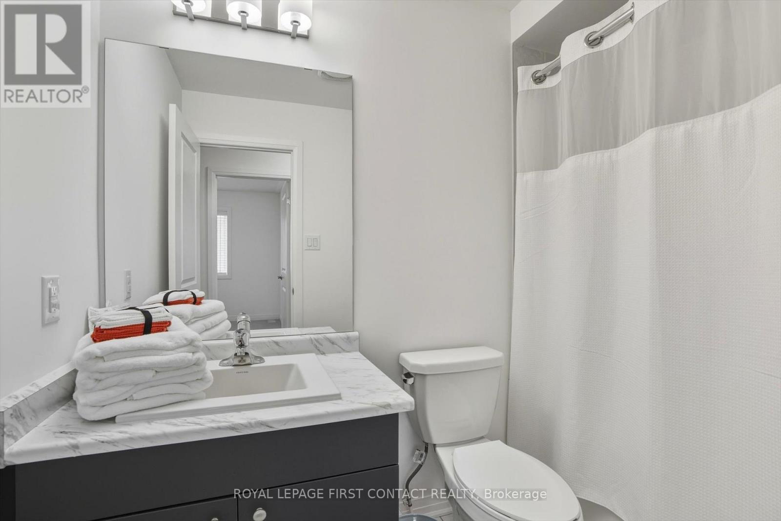 












69 KIRKWOOD WAY

,
Barrie,




Ontario
L9J0K7

