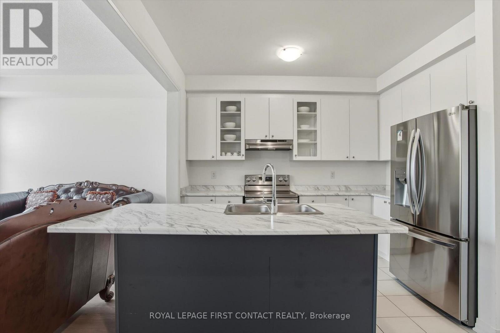 












69 KIRKWOOD WAY

,
Barrie,




Ontario
L9J0K7

