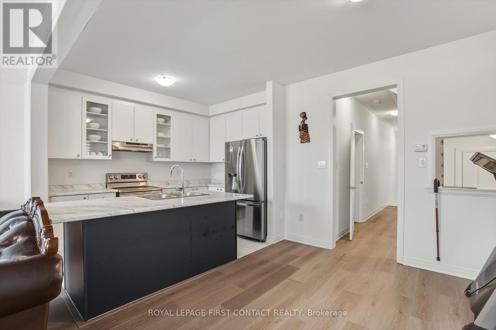 












69 KIRKWOOD WAY

,
Barrie,




Ontario
L9J0K7

