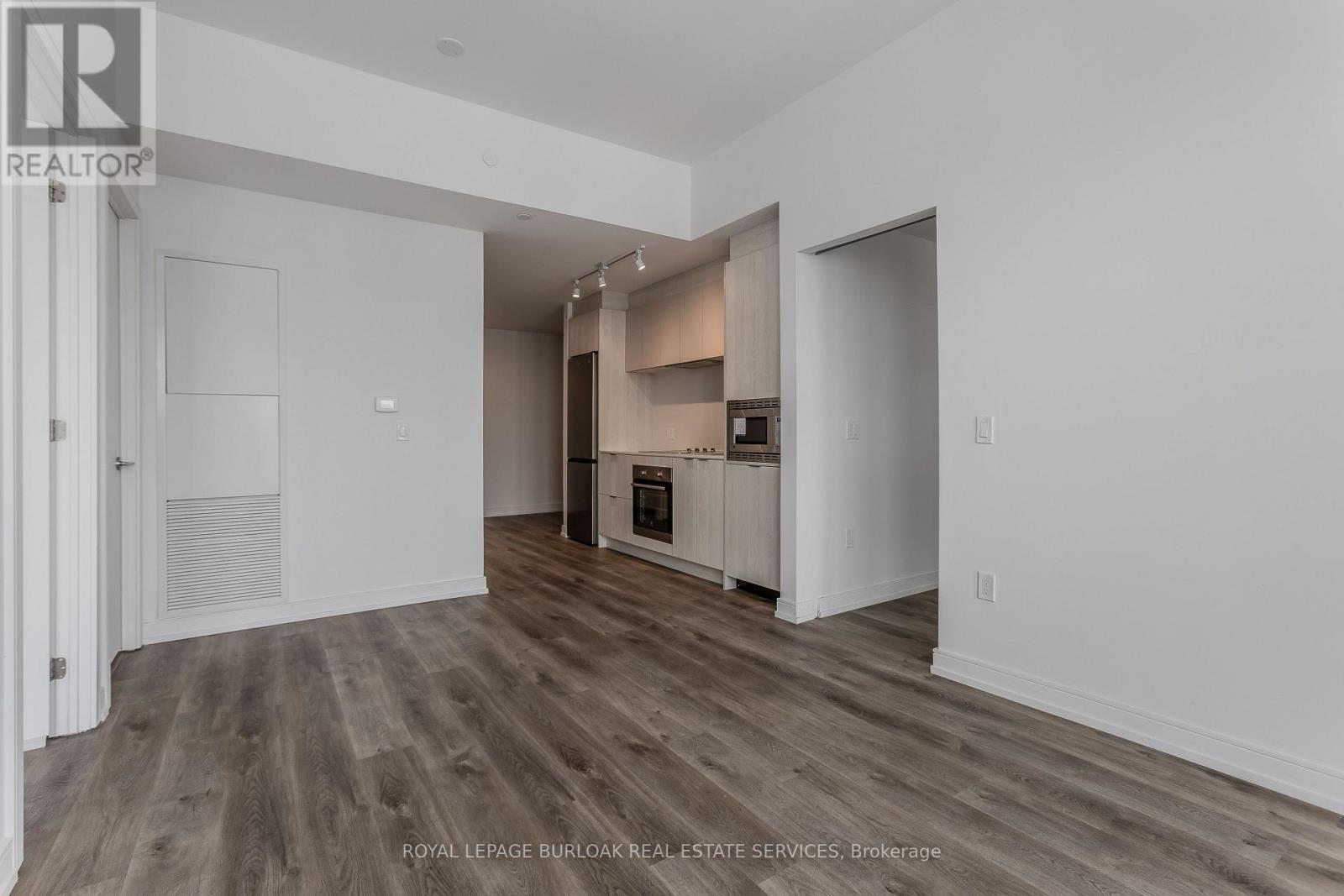 












1509 - 1 JARVIS STREET

,
Hamilton,




Ontario
L8R3J2

