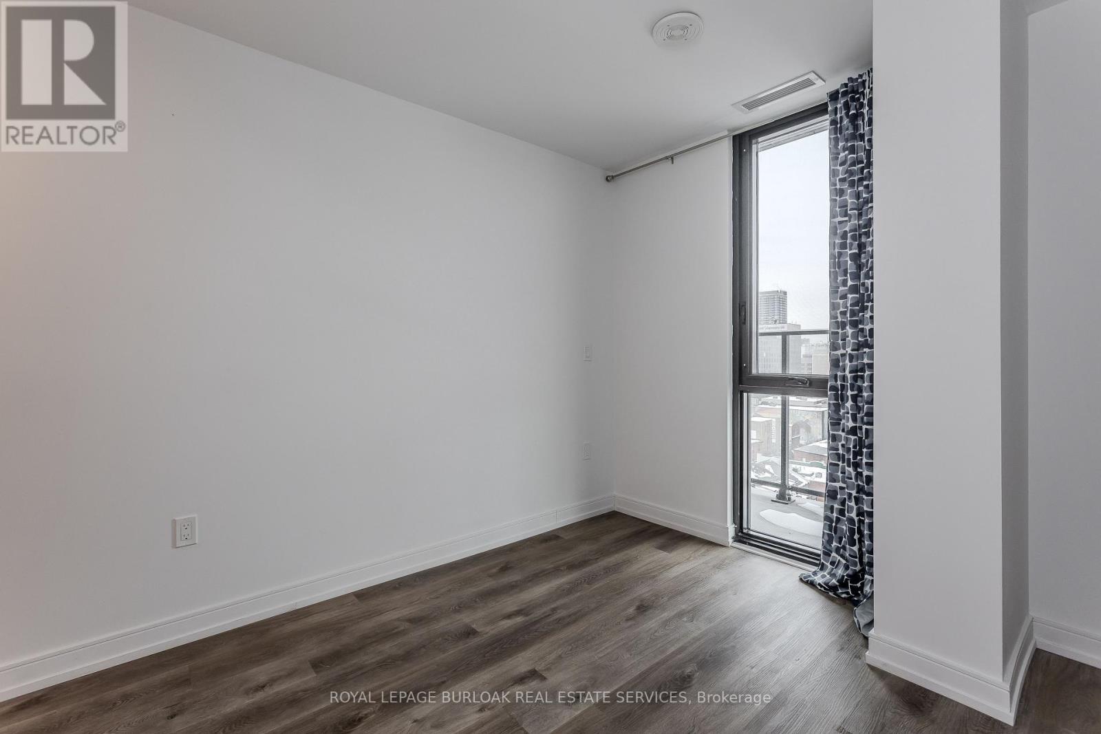 












1509 - 1 JARVIS STREET

,
Hamilton,




Ontario
L8R3J2

