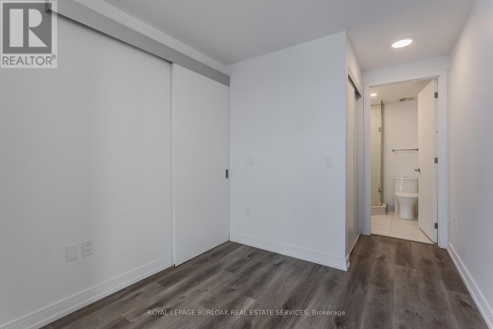 












1509 - 1 JARVIS STREET

,
Hamilton,




Ontario
L8R3J2

