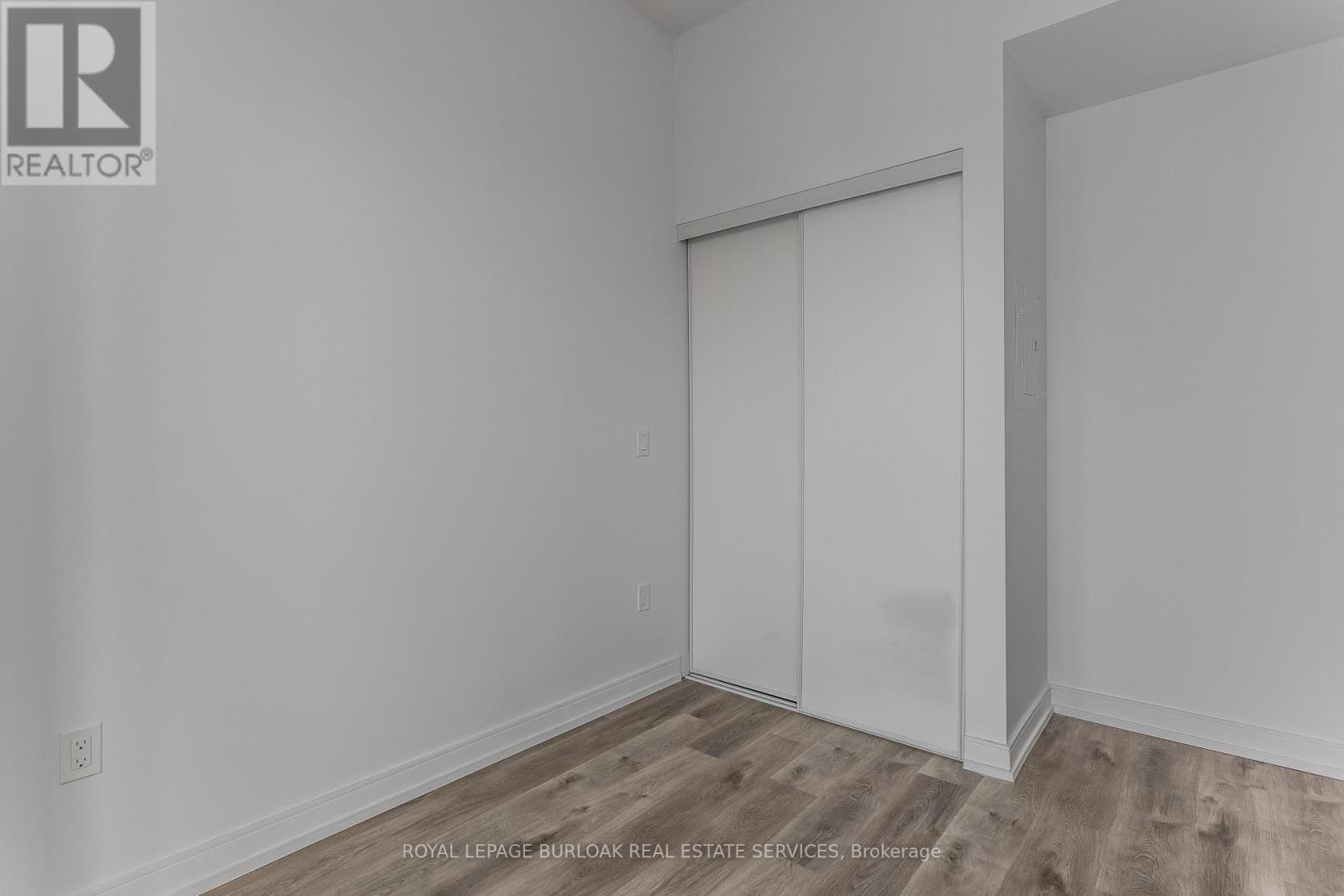 












1509 - 1 JARVIS STREET

,
Hamilton,




Ontario
L8R3J2

