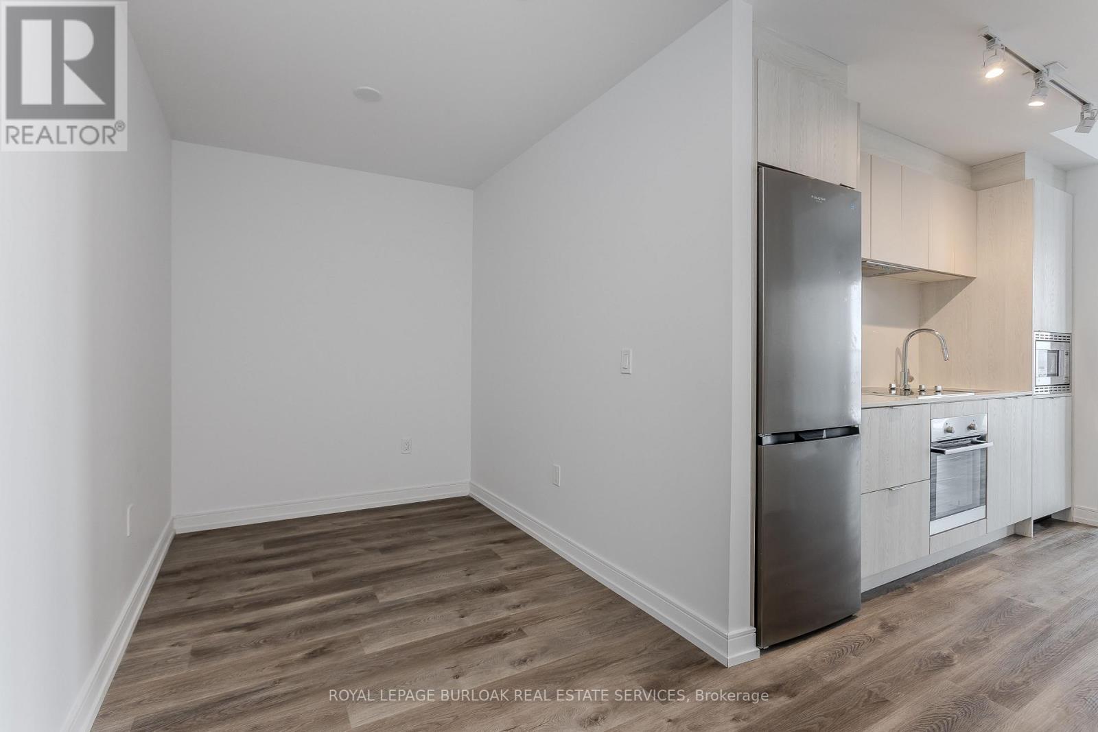 












1509 - 1 JARVIS STREET

,
Hamilton,




Ontario
L8R3J2

