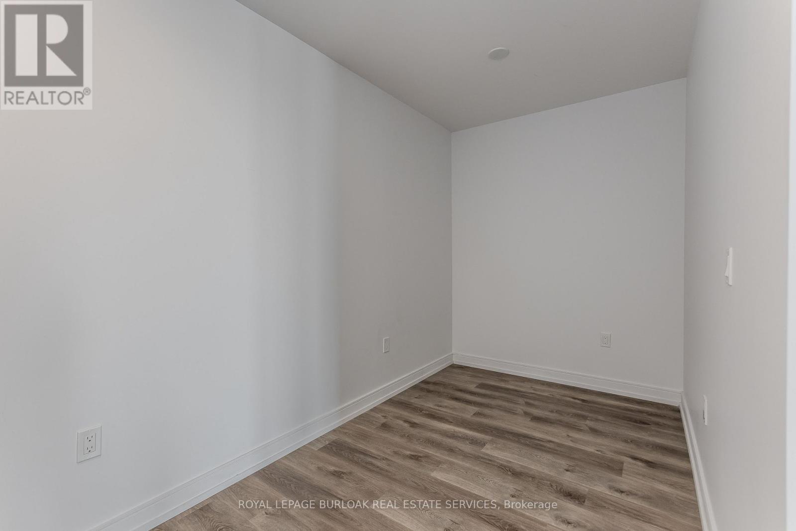 












1509 - 1 JARVIS STREET

,
Hamilton,




Ontario
L8R3J2

