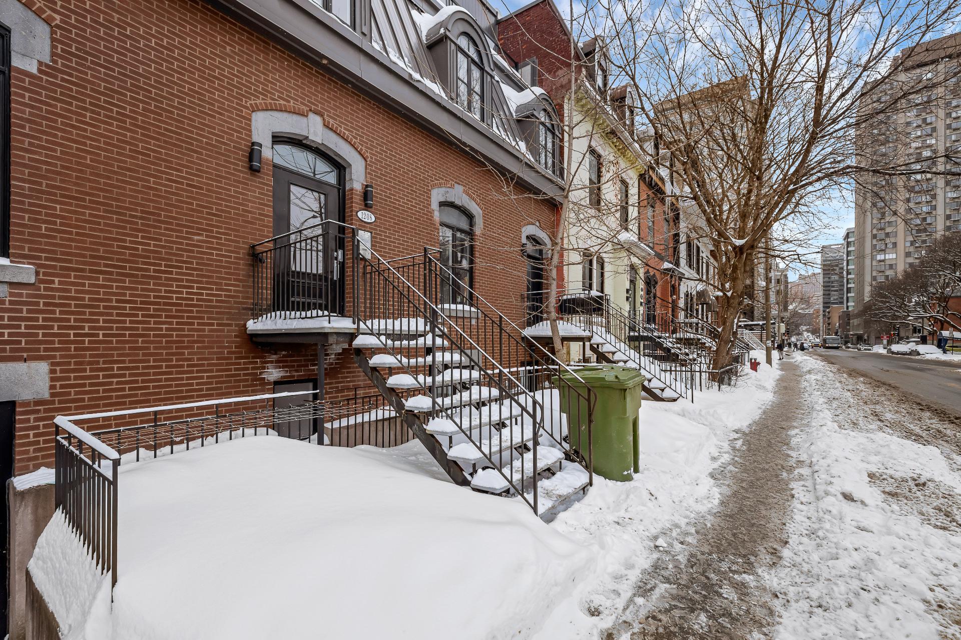 









1208


Rue du Fort

, 104,
Montréal (Ville-Marie),




QC
H3H2B3

