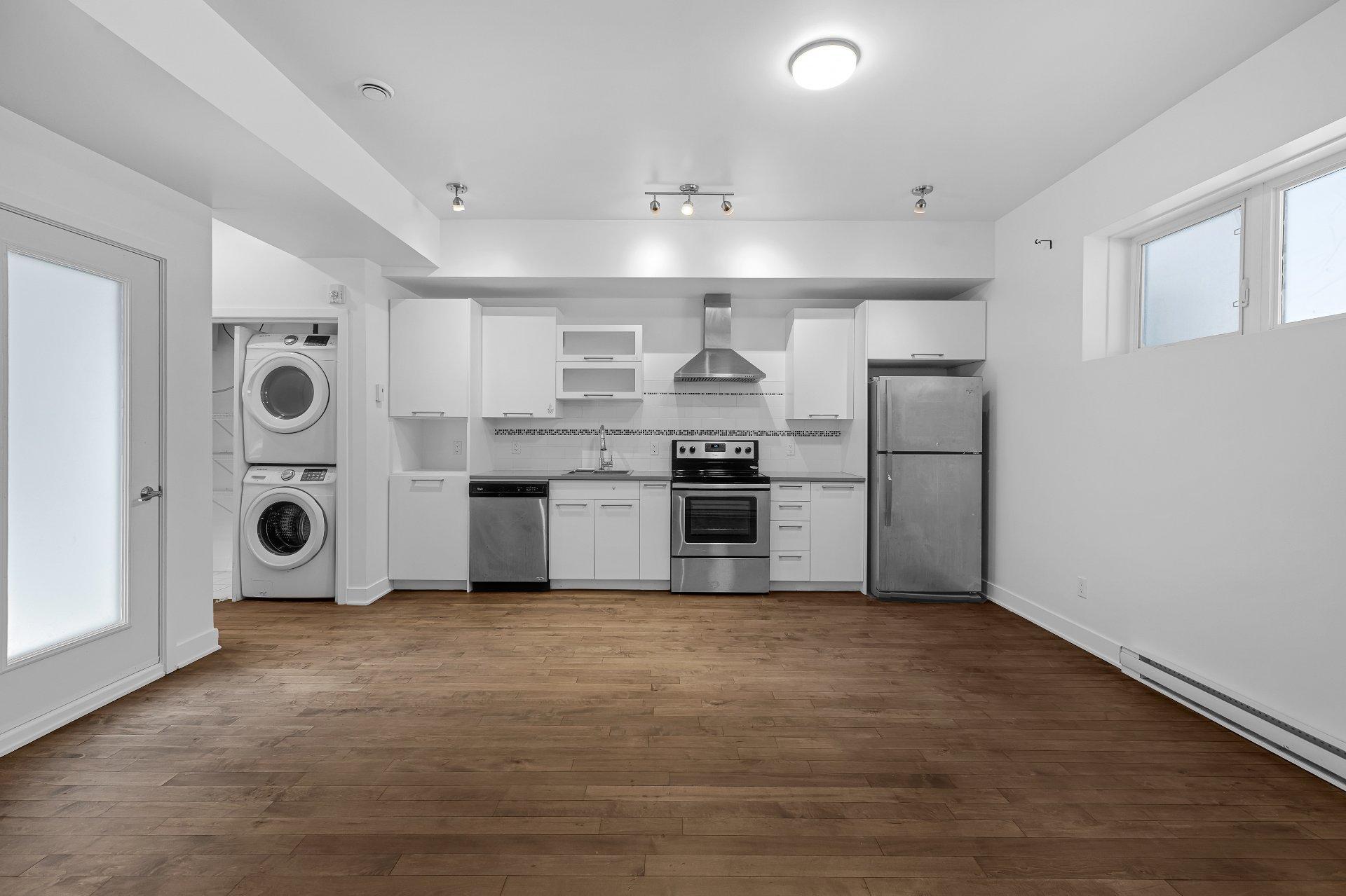 









1208


Rue du Fort

, 104,
Montréal (Ville-Marie),




QC
H3H2B3

