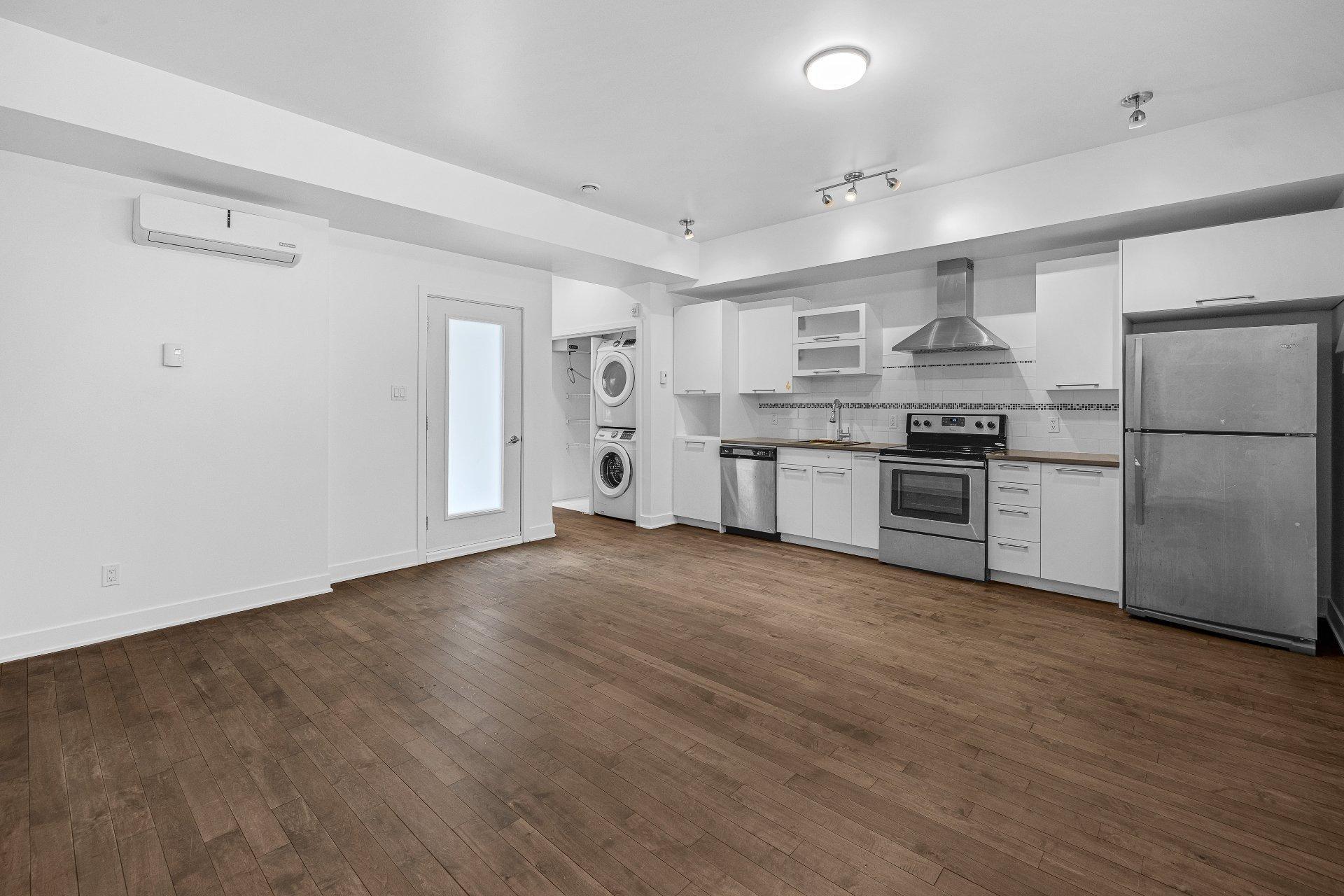 









1208


Rue du Fort

, 104,
Montréal (Ville-Marie),




QC
H3H2B3

