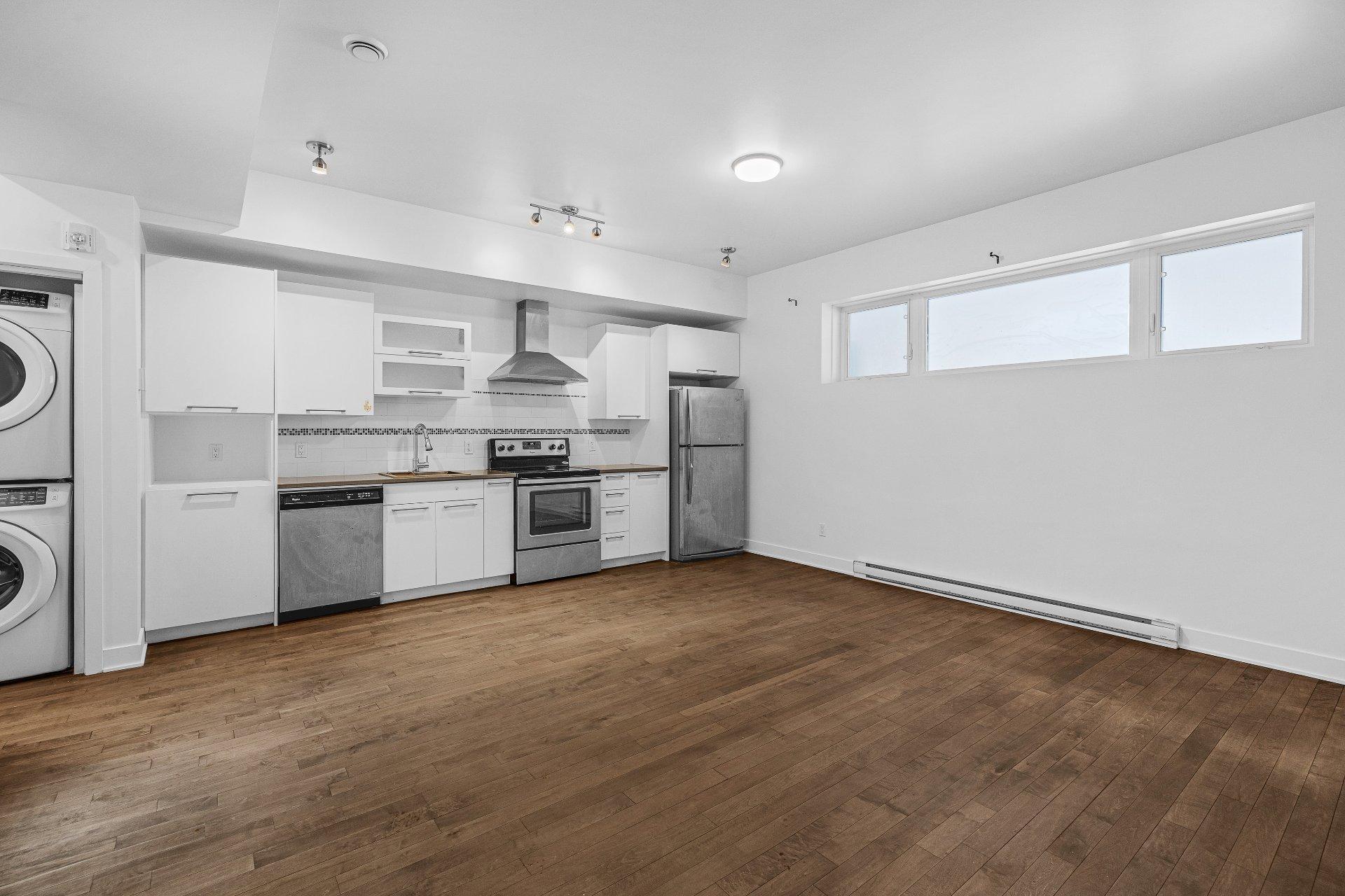 









1208


Rue du Fort

, 104,
Montréal (Ville-Marie),




QC
H3H2B3

