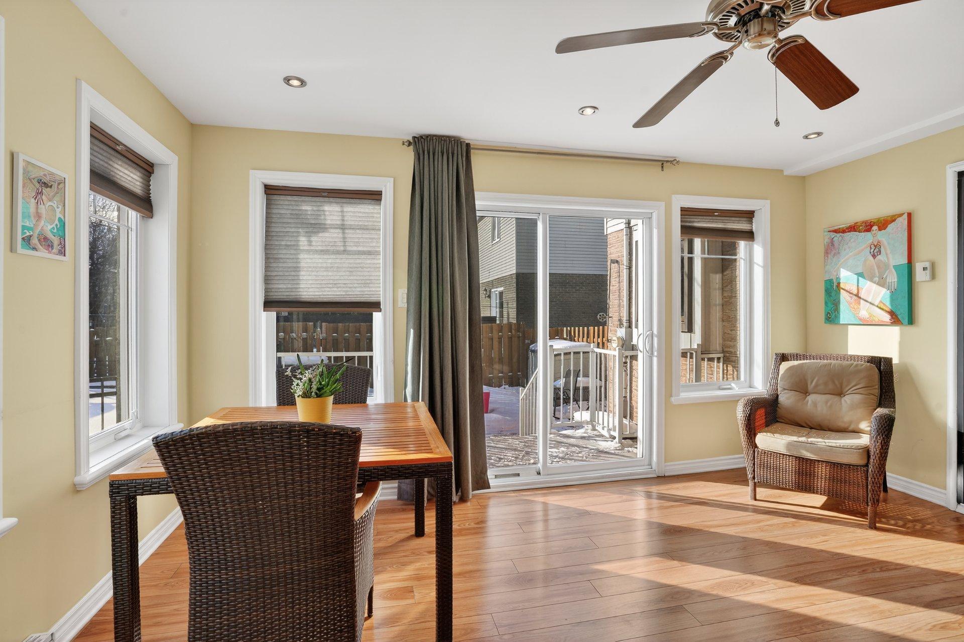 









795


Crois. Sabourin

,
Brossard,




QC
J4X2B4

