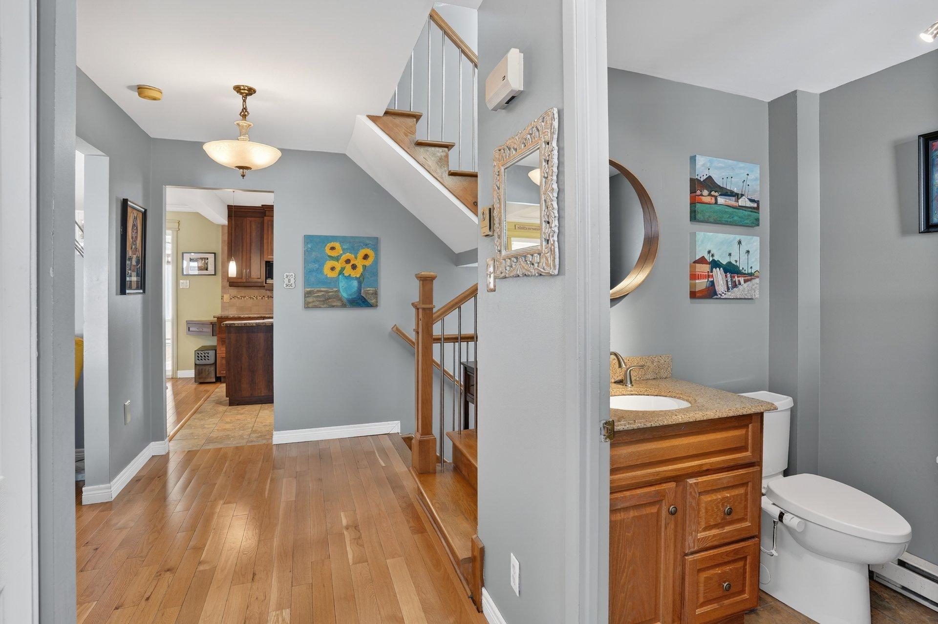 









795


Crois. Sabourin

,
Brossard,




QC
J4X2B4

