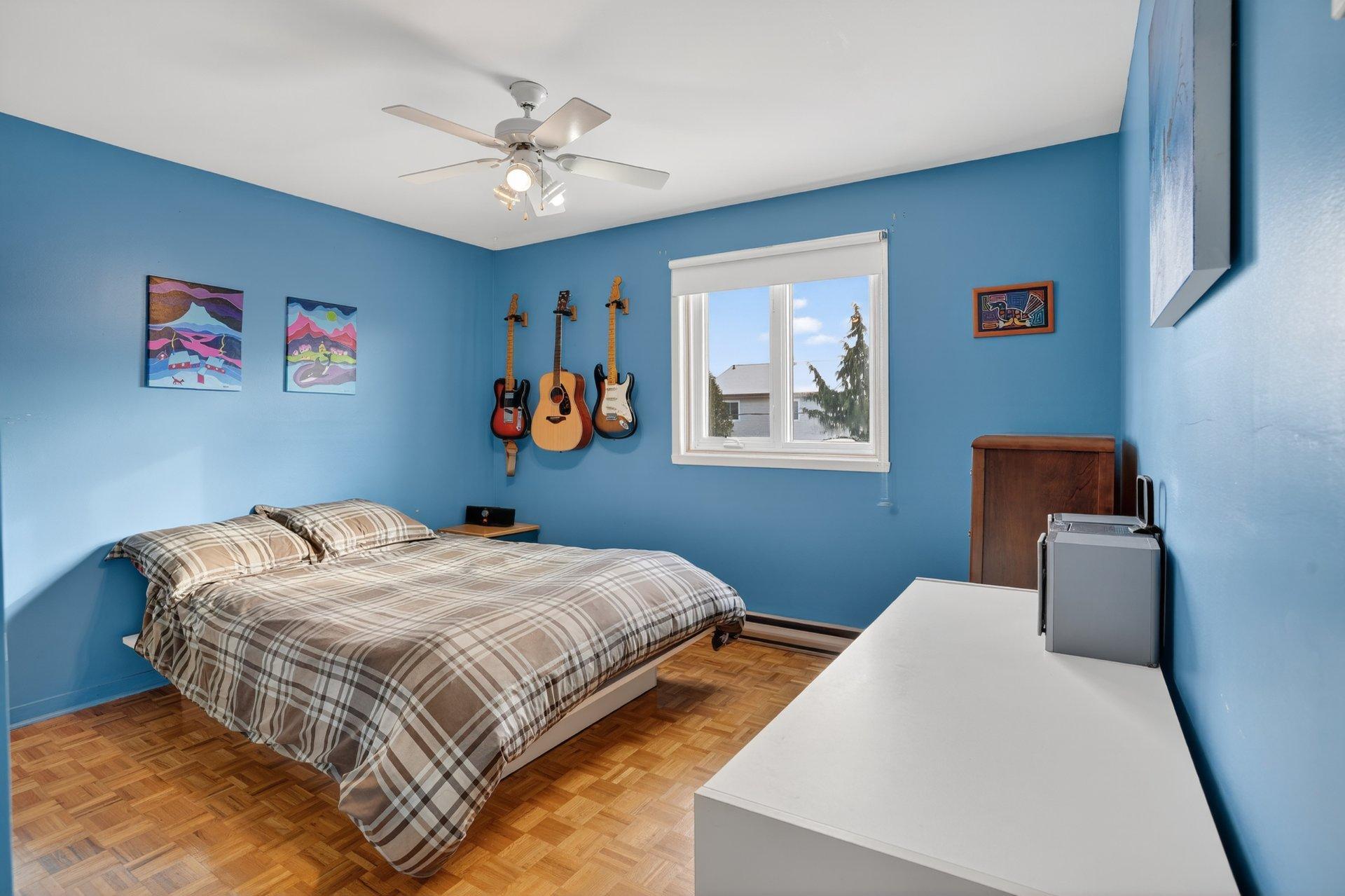 









795


Crois. Sabourin

,
Brossard,




QC
J4X2B4

