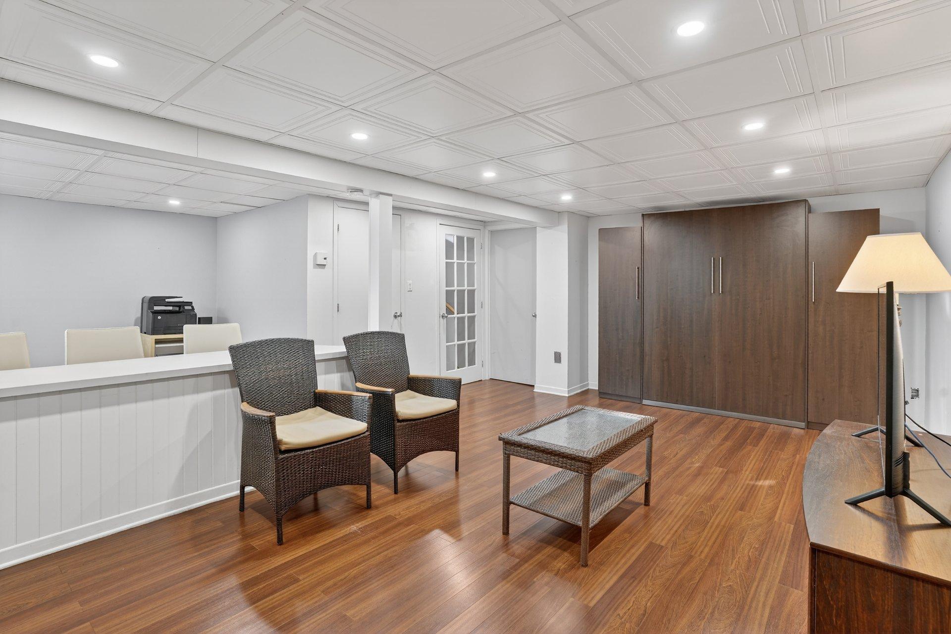 









795


Crois. Sabourin

,
Brossard,




QC
J4X2B4

