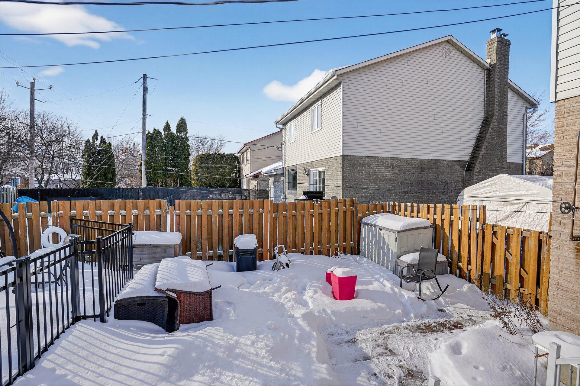 









795


Crois. Sabourin

,
Brossard,




QC
J4X2B4

