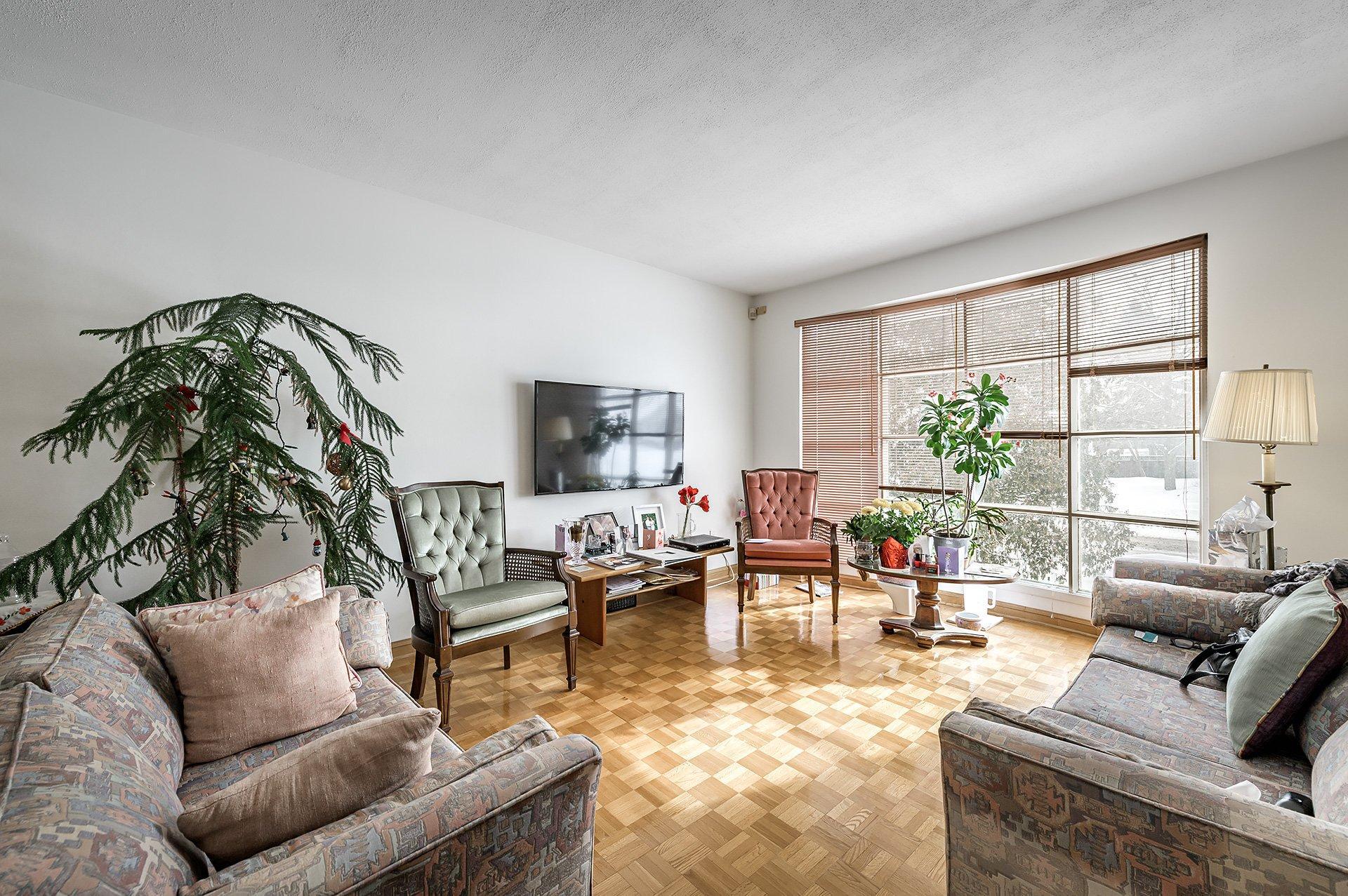 









357


Rue Frontenac

,
Dollard-des-Ormeaux,




QC
H9G1R4

