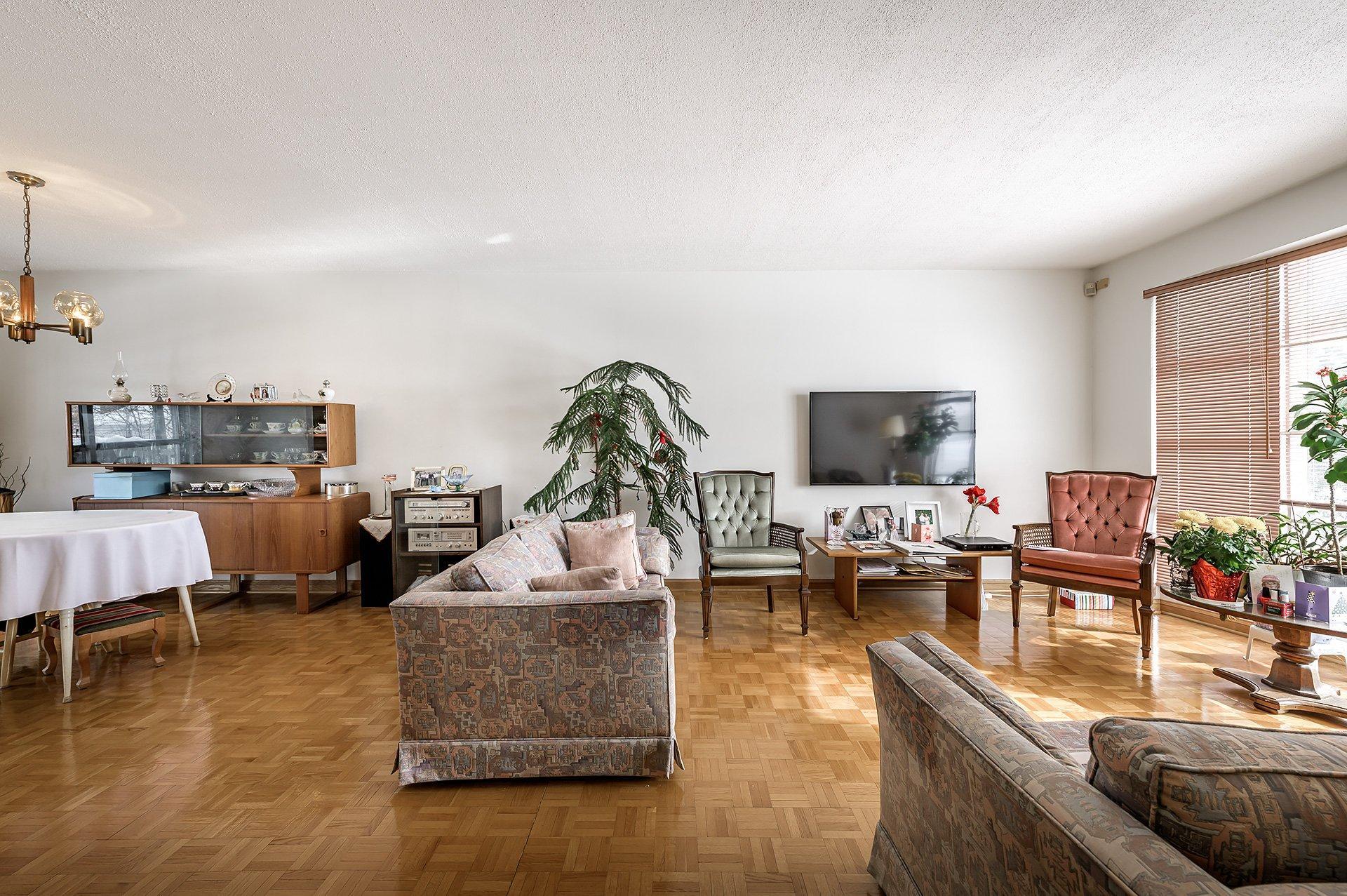 









357


Rue Frontenac

,
Dollard-des-Ormeaux,




QC
H9G1R4

