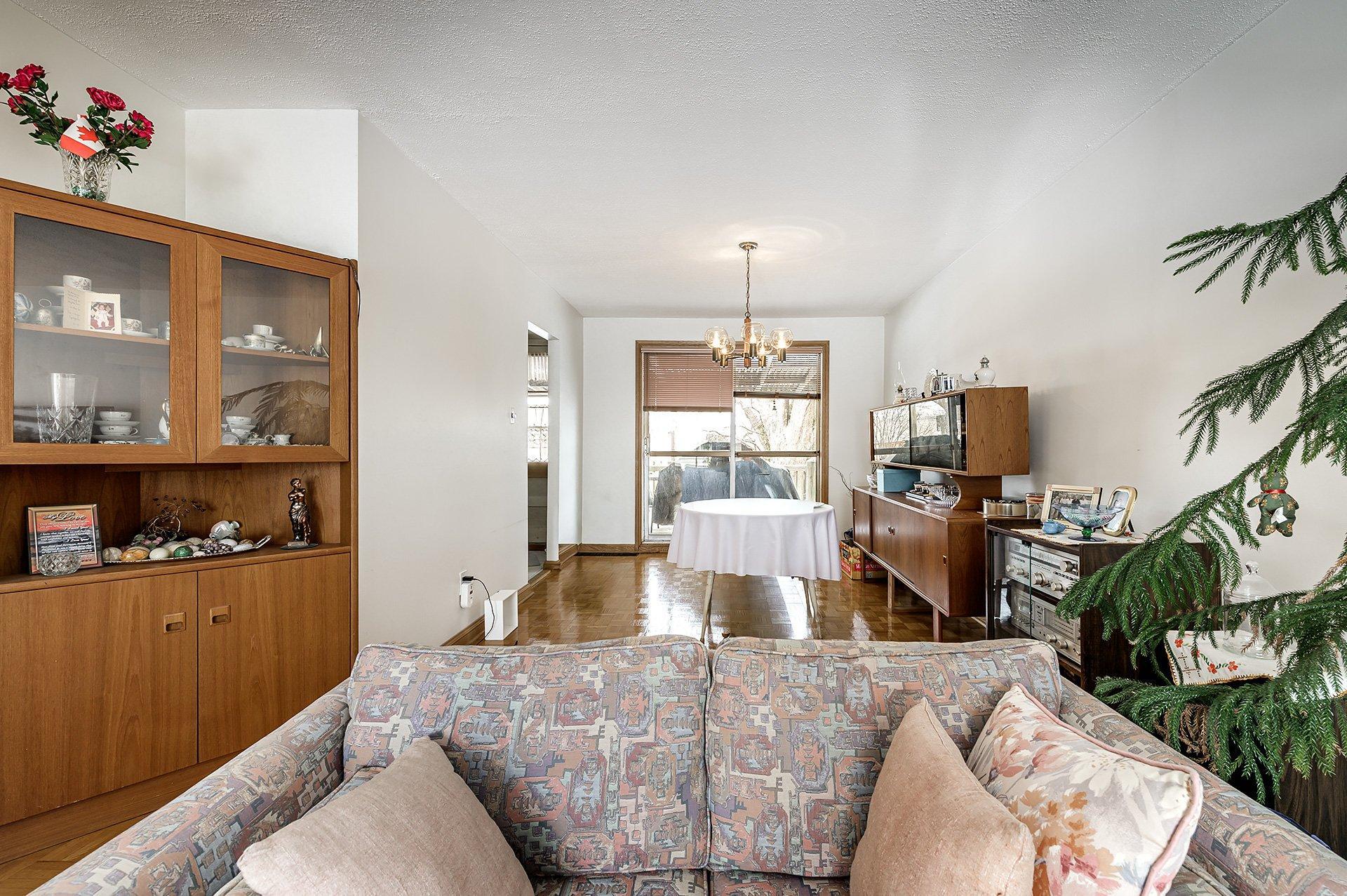 









357


Rue Frontenac

,
Dollard-des-Ormeaux,




QC
H9G1R4

