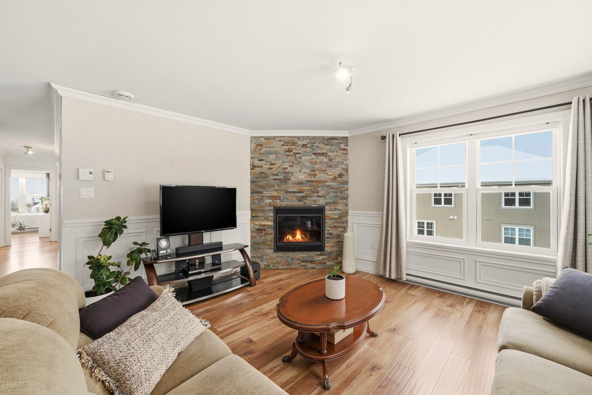 









1817


Rue de Fontainebleau

,
Sherbrooke (Fleurimont),




QC
J1G0C6

