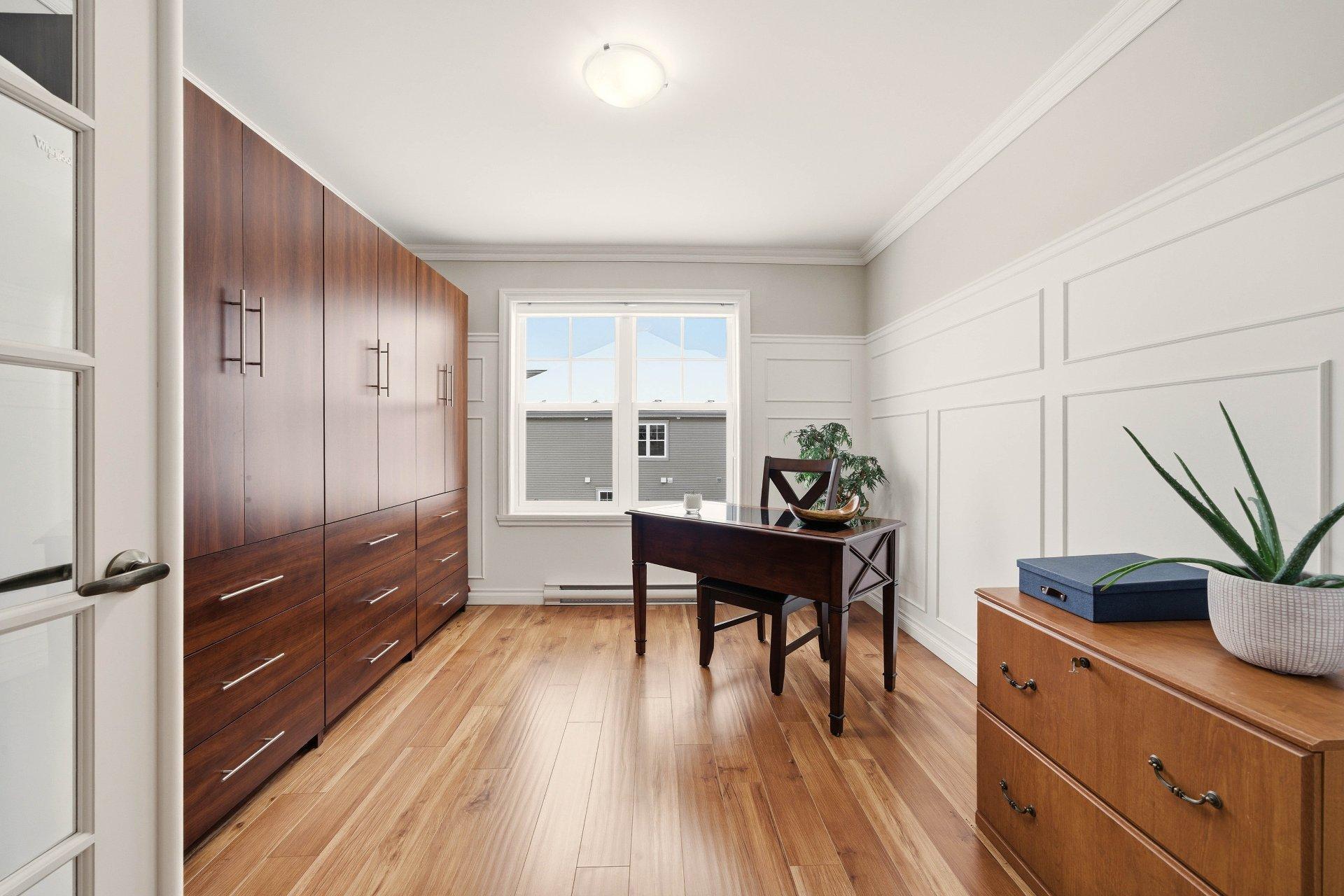 









1817


Rue de Fontainebleau

,
Sherbrooke (Fleurimont),




QC
J1G0C6

