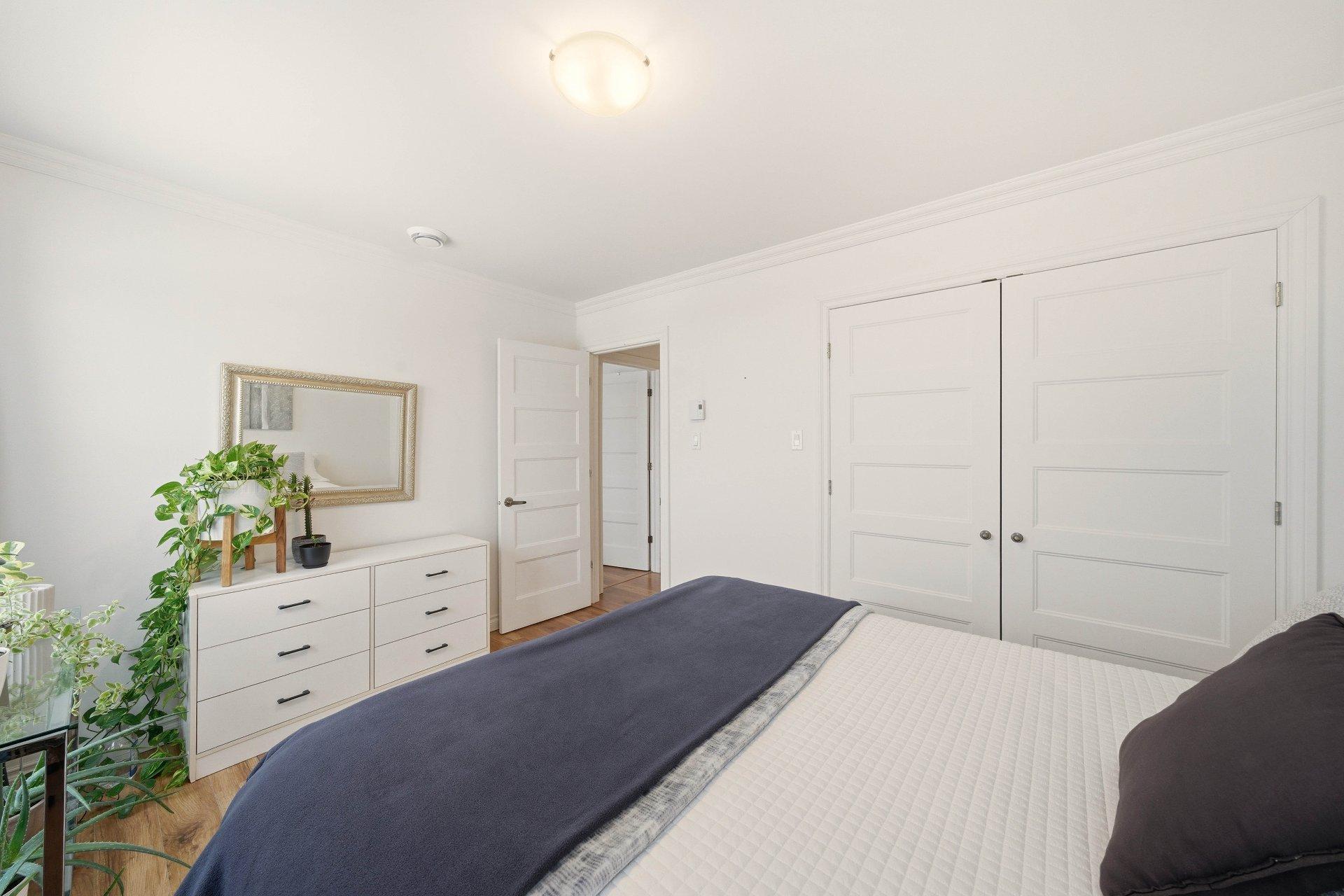 









1817


Rue de Fontainebleau

,
Sherbrooke (Fleurimont),




QC
J1G0C6

