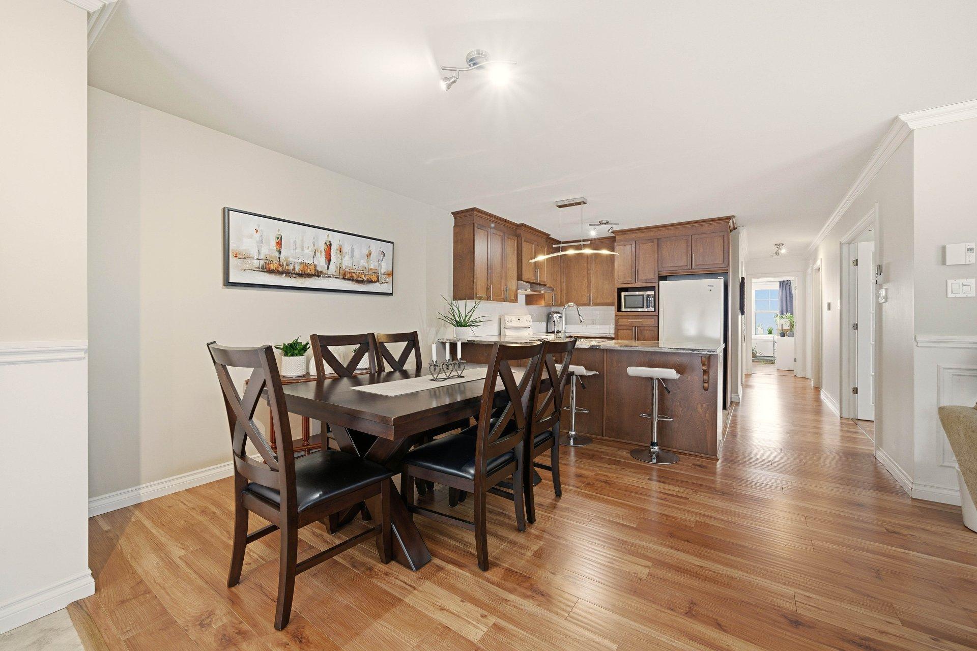 









1817


Rue de Fontainebleau

,
Sherbrooke (Fleurimont),




QC
J1G0C6

