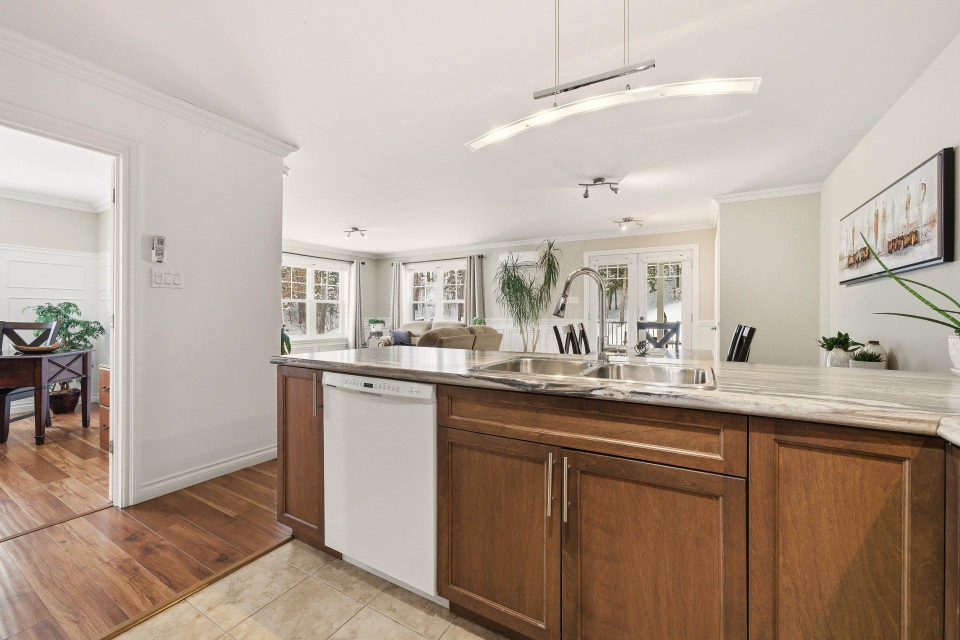 









1817


Rue de Fontainebleau

,
Sherbrooke (Fleurimont),




QC
J1G0C6

