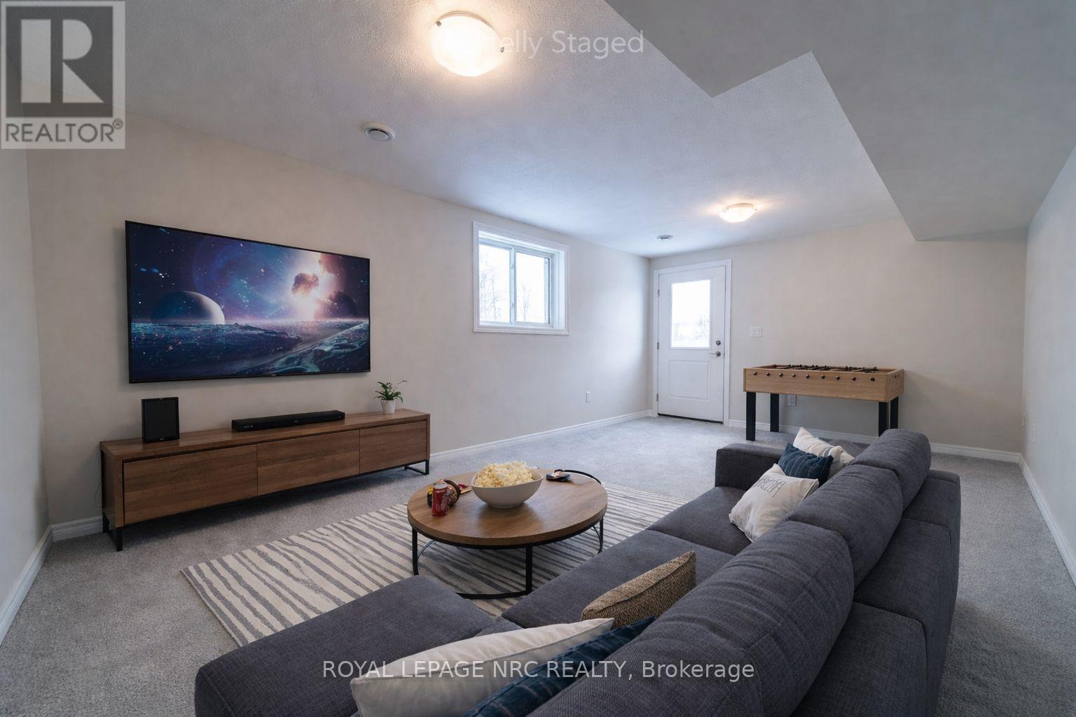 












52 WILLSON DRIVE

,
Thorold (Hurricane/Merrittville),




Ontario
L2V0G7

